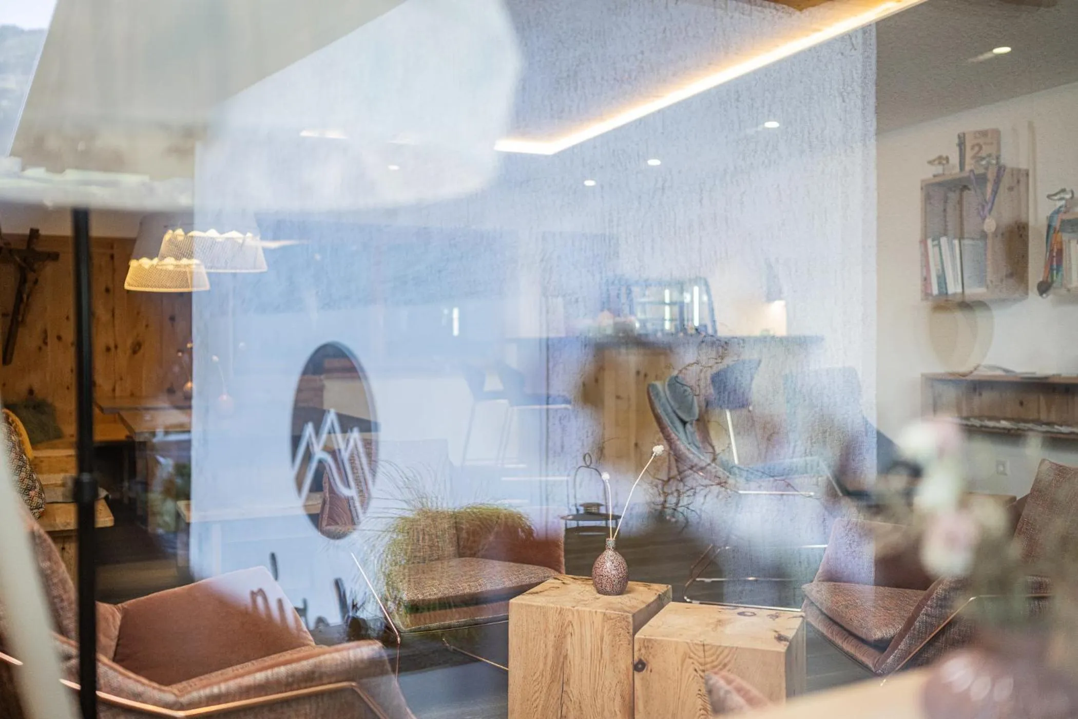 Communal lounge/ TV room in Paloria Apartments & Sport