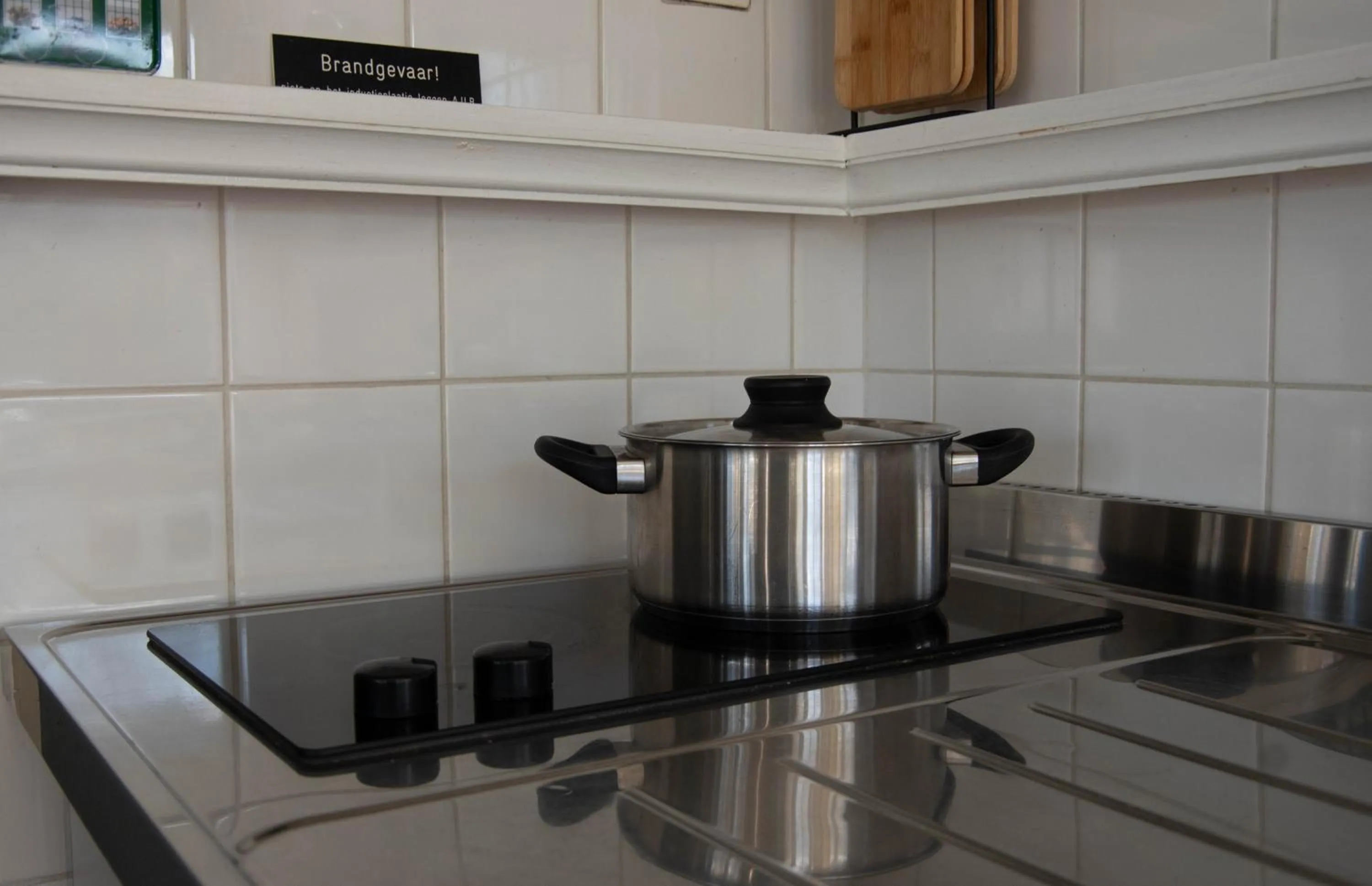 stove in B&B Saense huisje