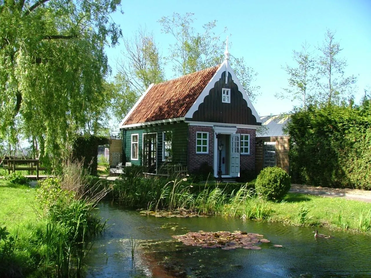 Property building in B&B Saense huisje