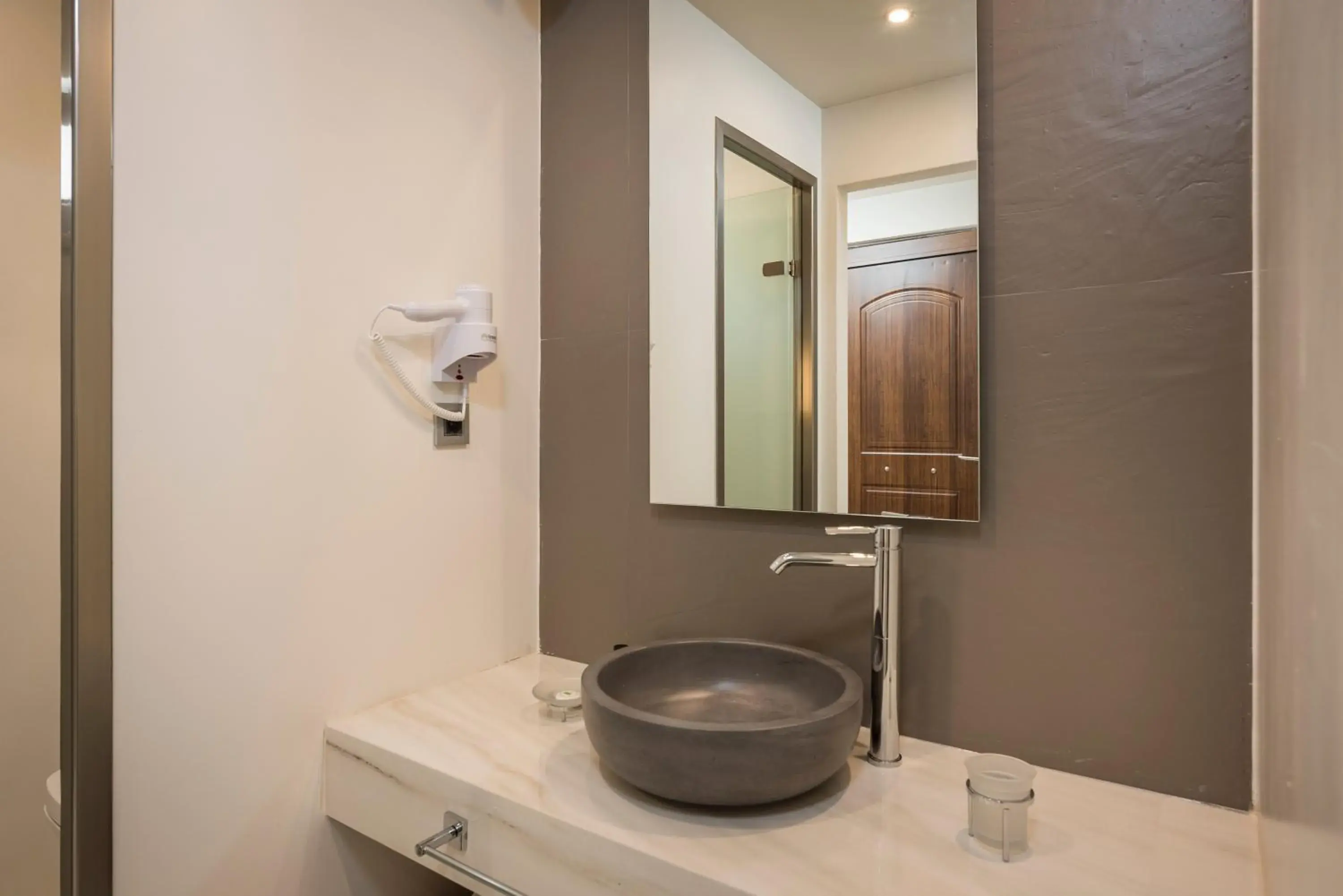 Superior Double or Twin Room with City View in Atrion Resort Hotel Superior Double or Twin Room with City View in Atrion Resort Hotel