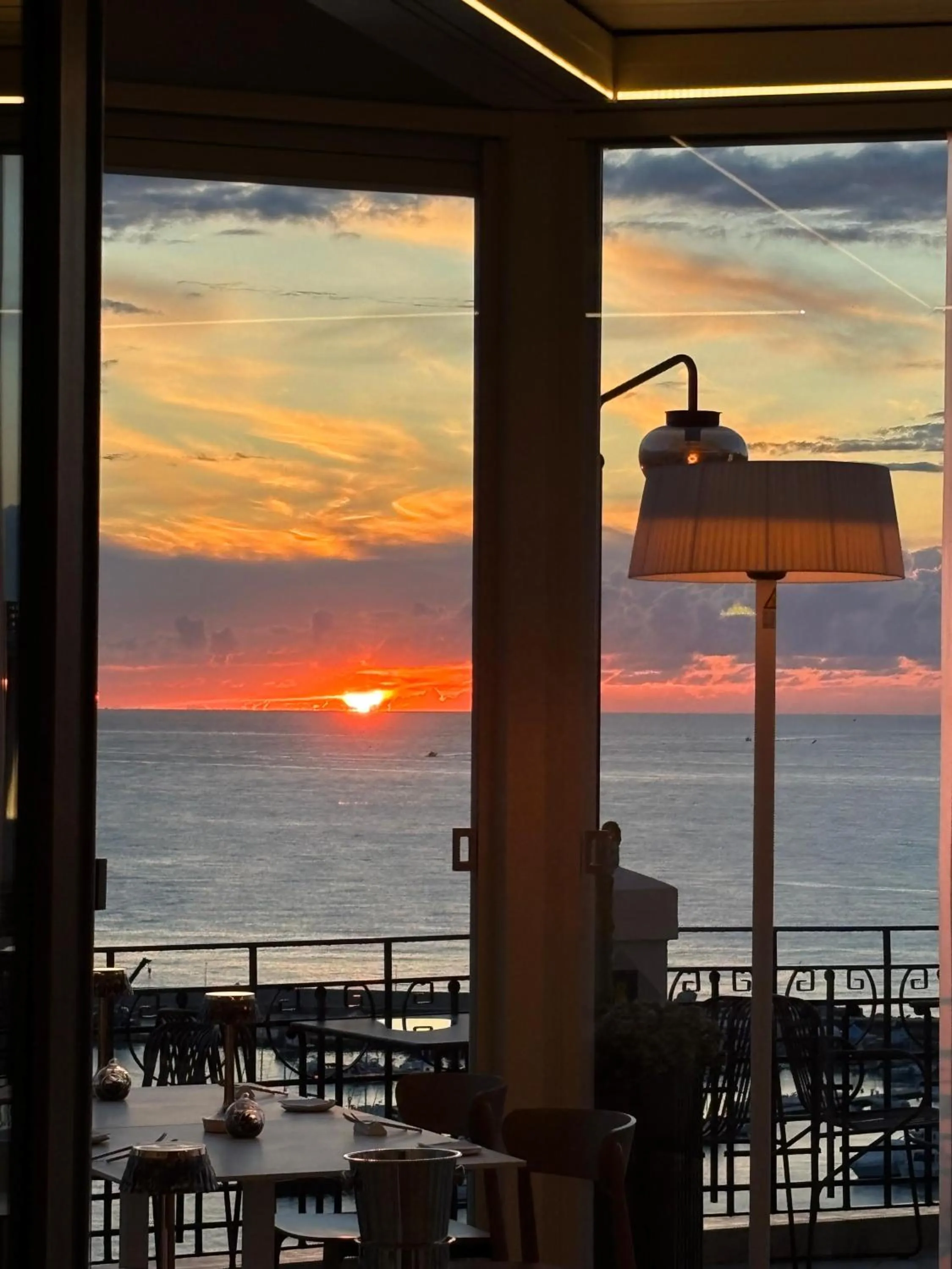 Restaurant/places to eat in Domus Maris Relais Boutique Hotel