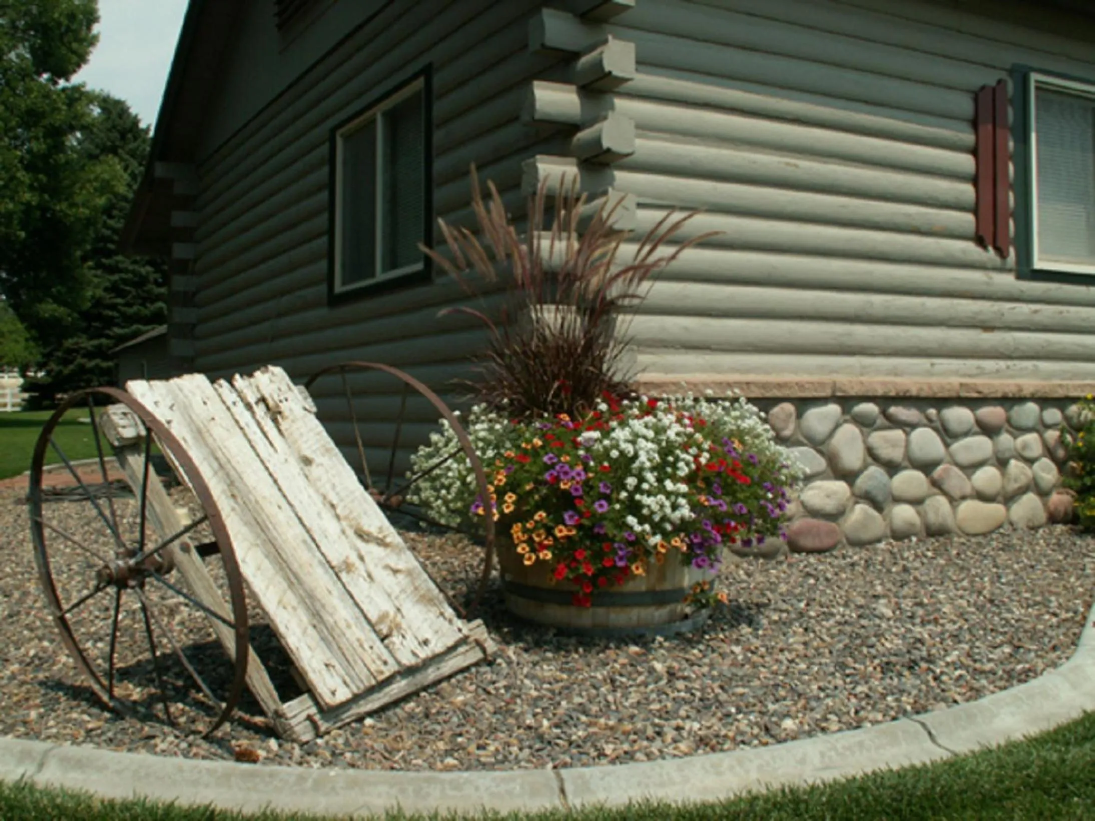 Property building in White River Inn