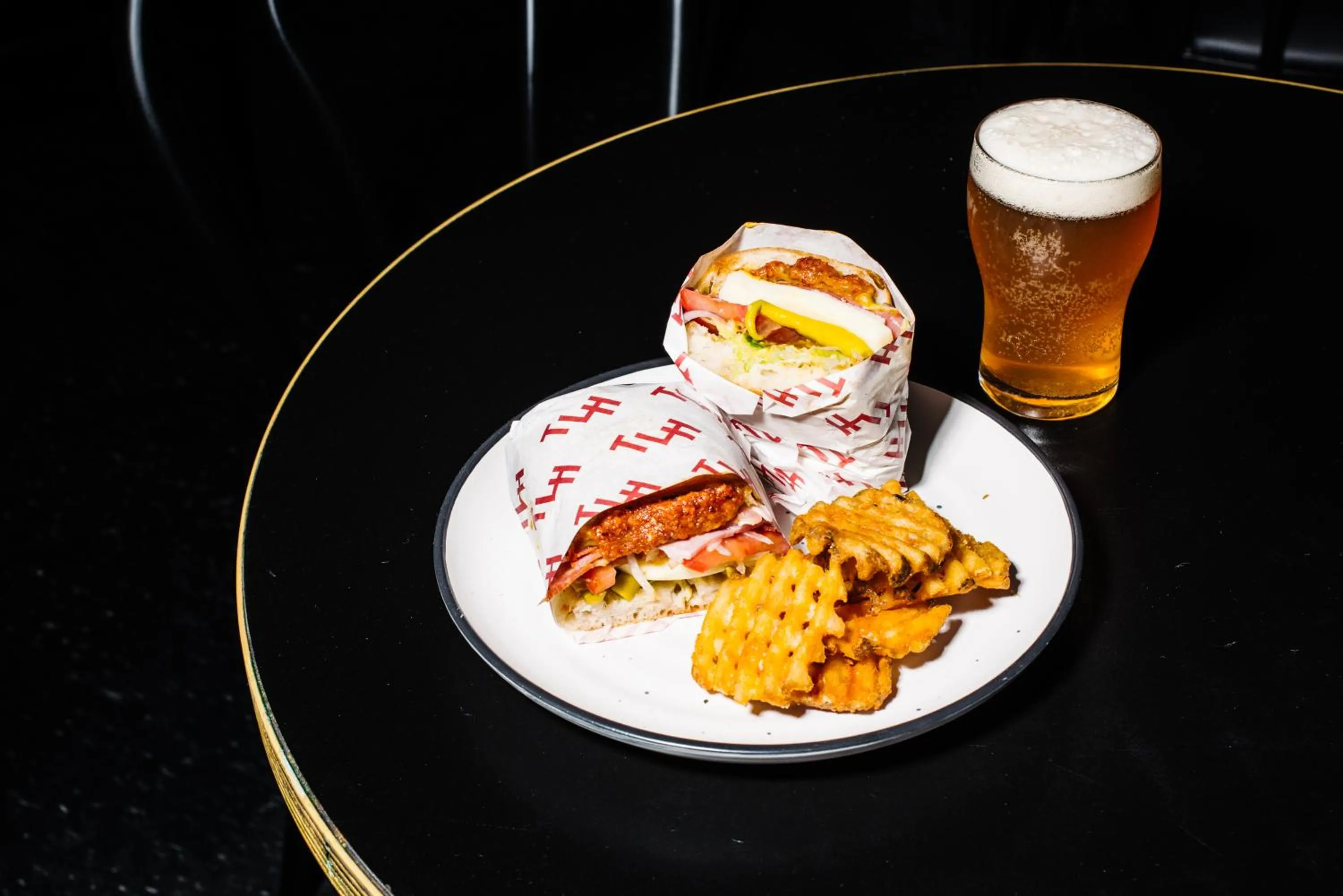 Restaurant/places to eat in The Lansdowne Hotel