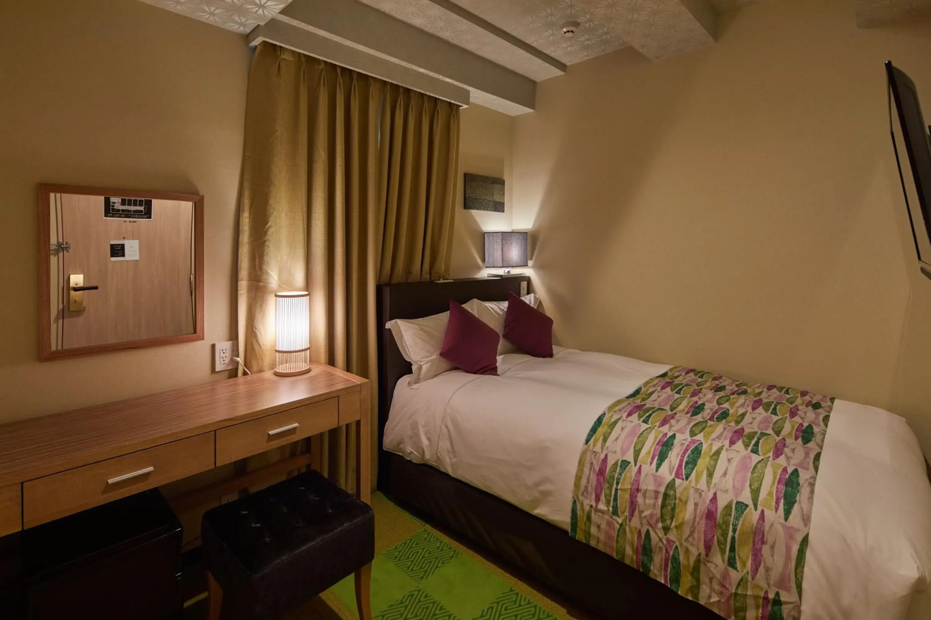 Standard Semi-Double Room -Non Smoking - Annex in Centurion Hotel&Spa Ueno Station Standard Semi-Double Room -Non Smoking - Annex in Centurion Hotel&Spa Ueno Station