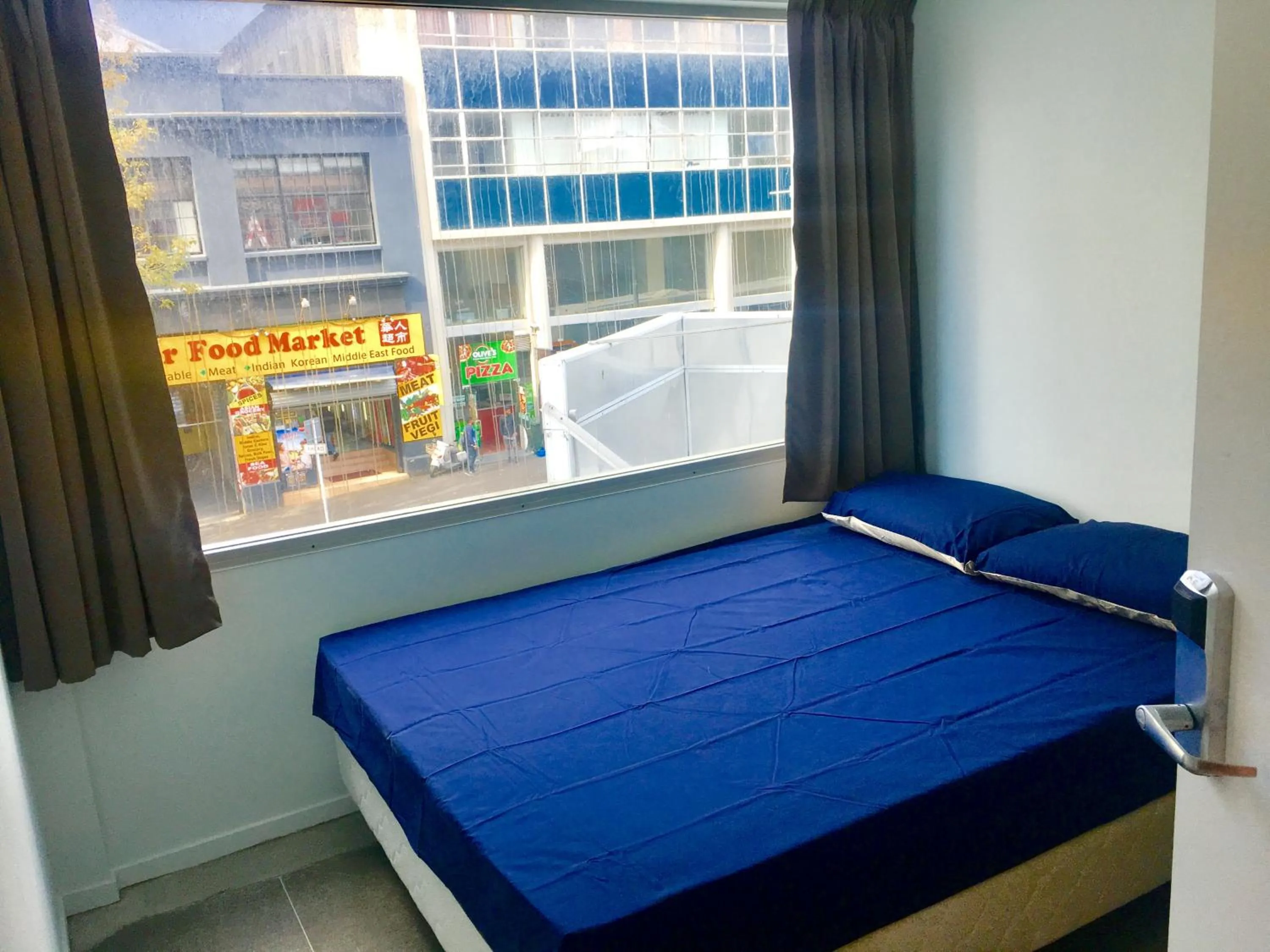 Bed in Metro Adventurer Backpackers