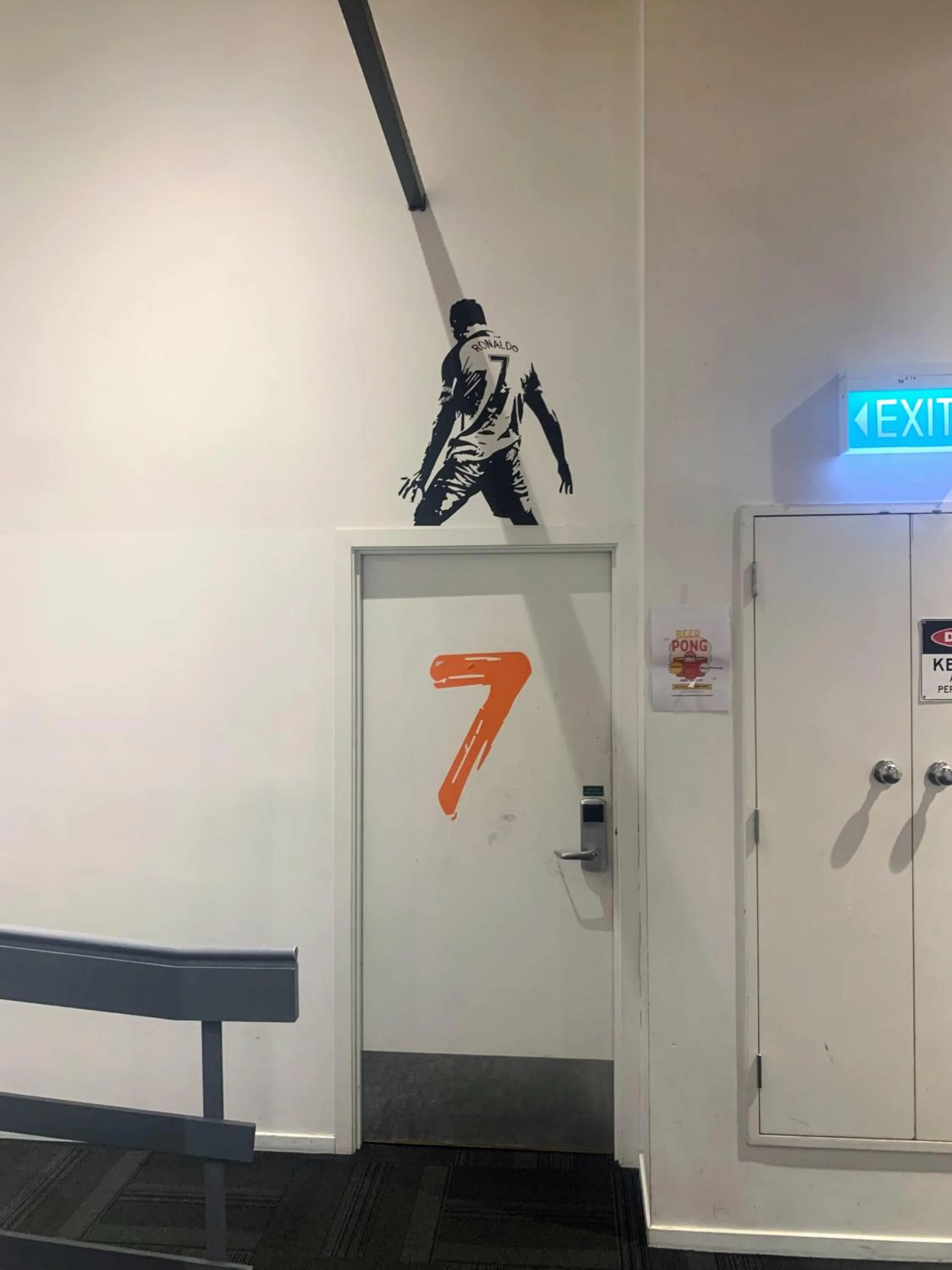 Property building in Metro Adventurer Backpackers