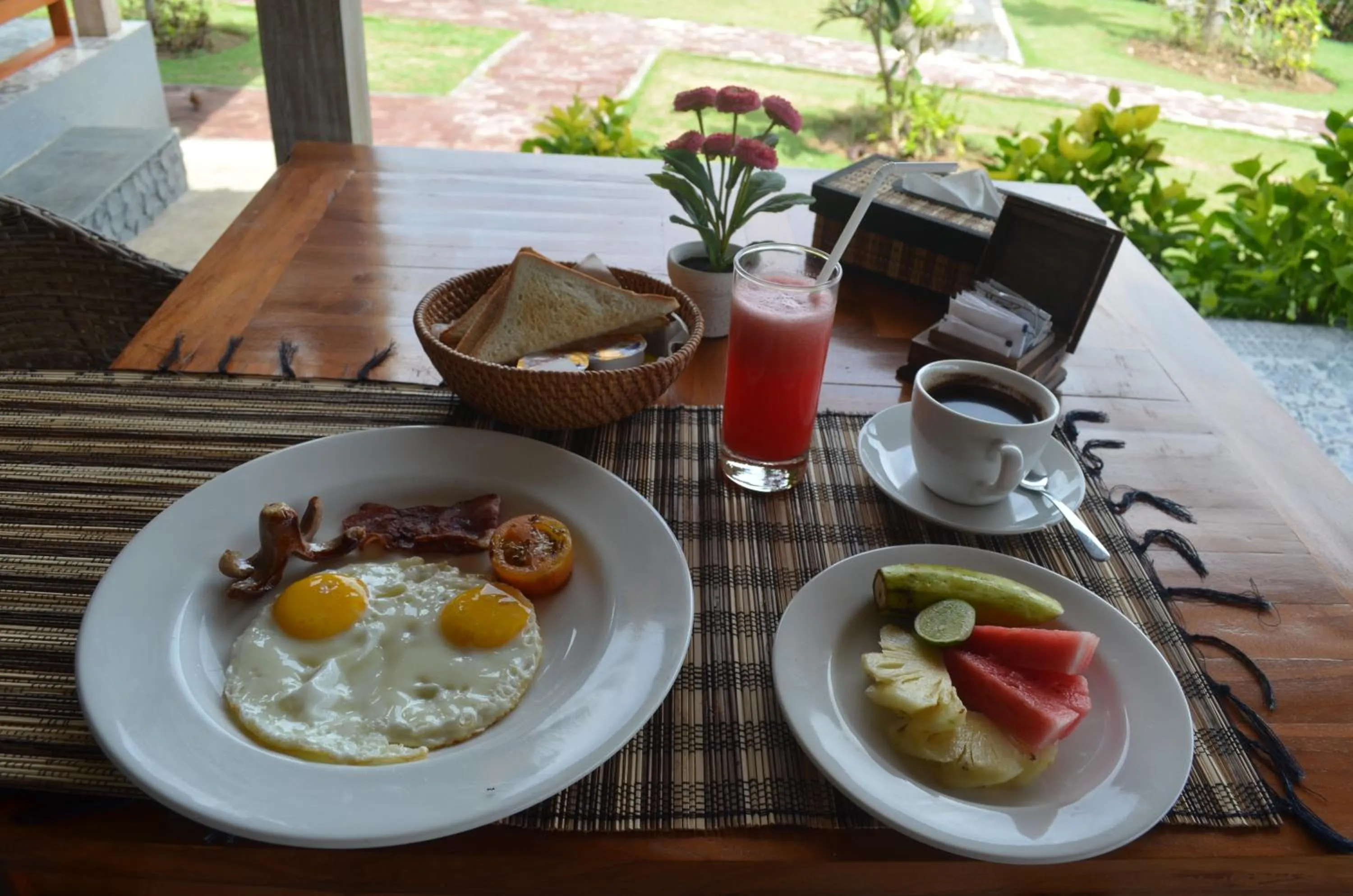 Breakfast in The Cubang Hut's Lembongan