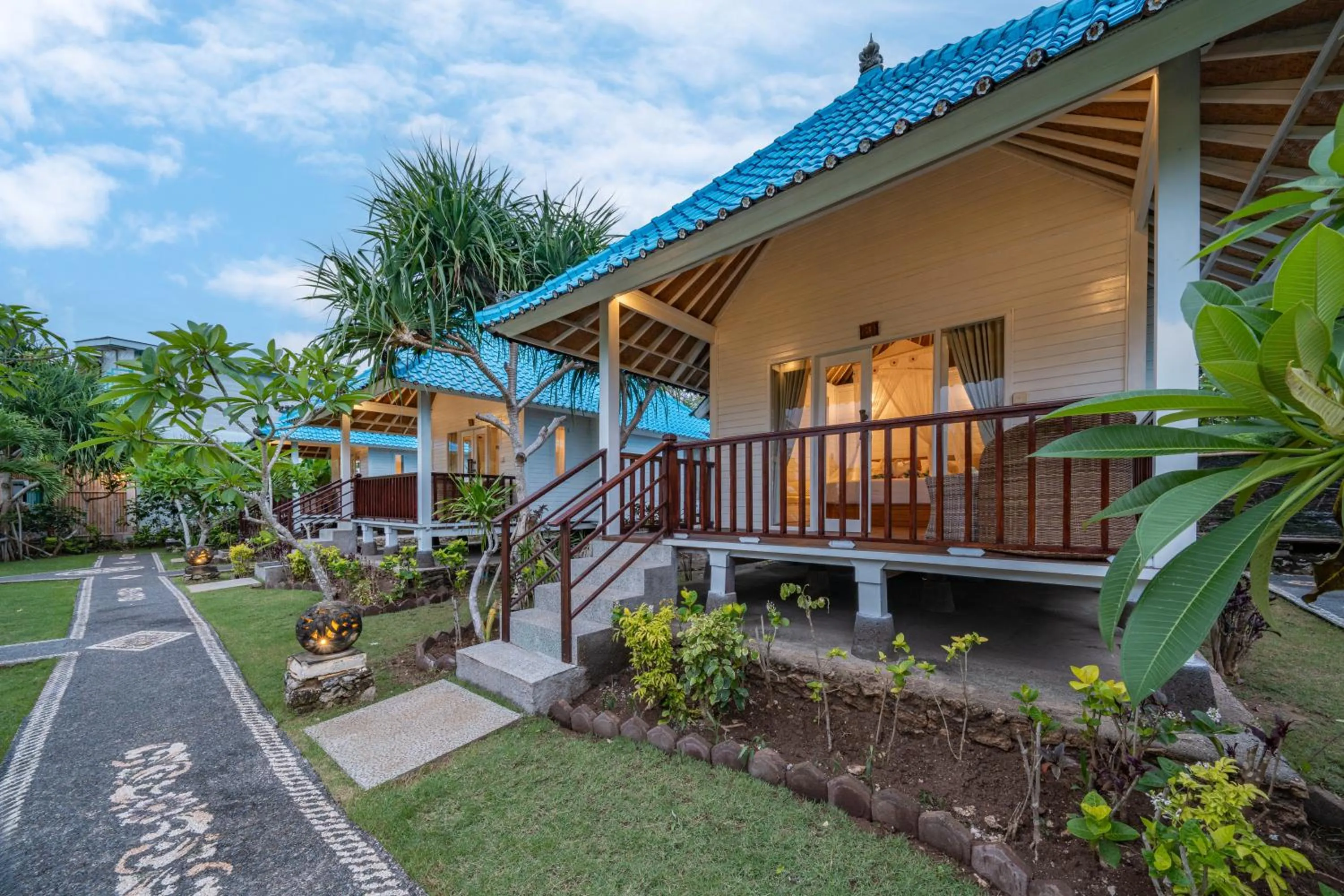 Property building in The Cubang Hut's Lembongan