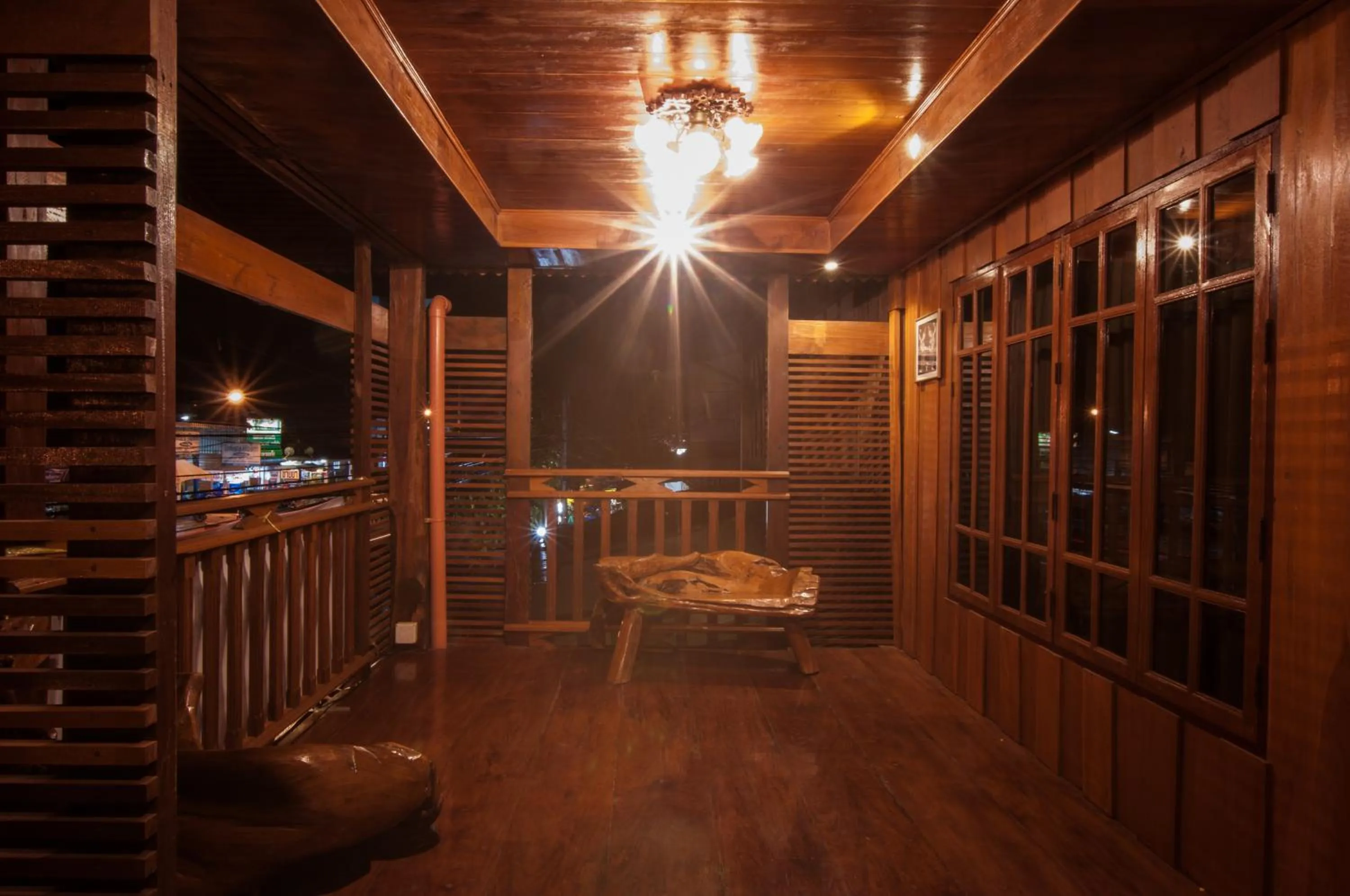 The history cafe' & guesthouse