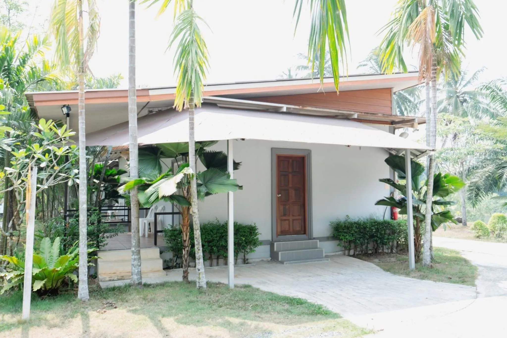 Lamphurai Riverside Resort and Spa