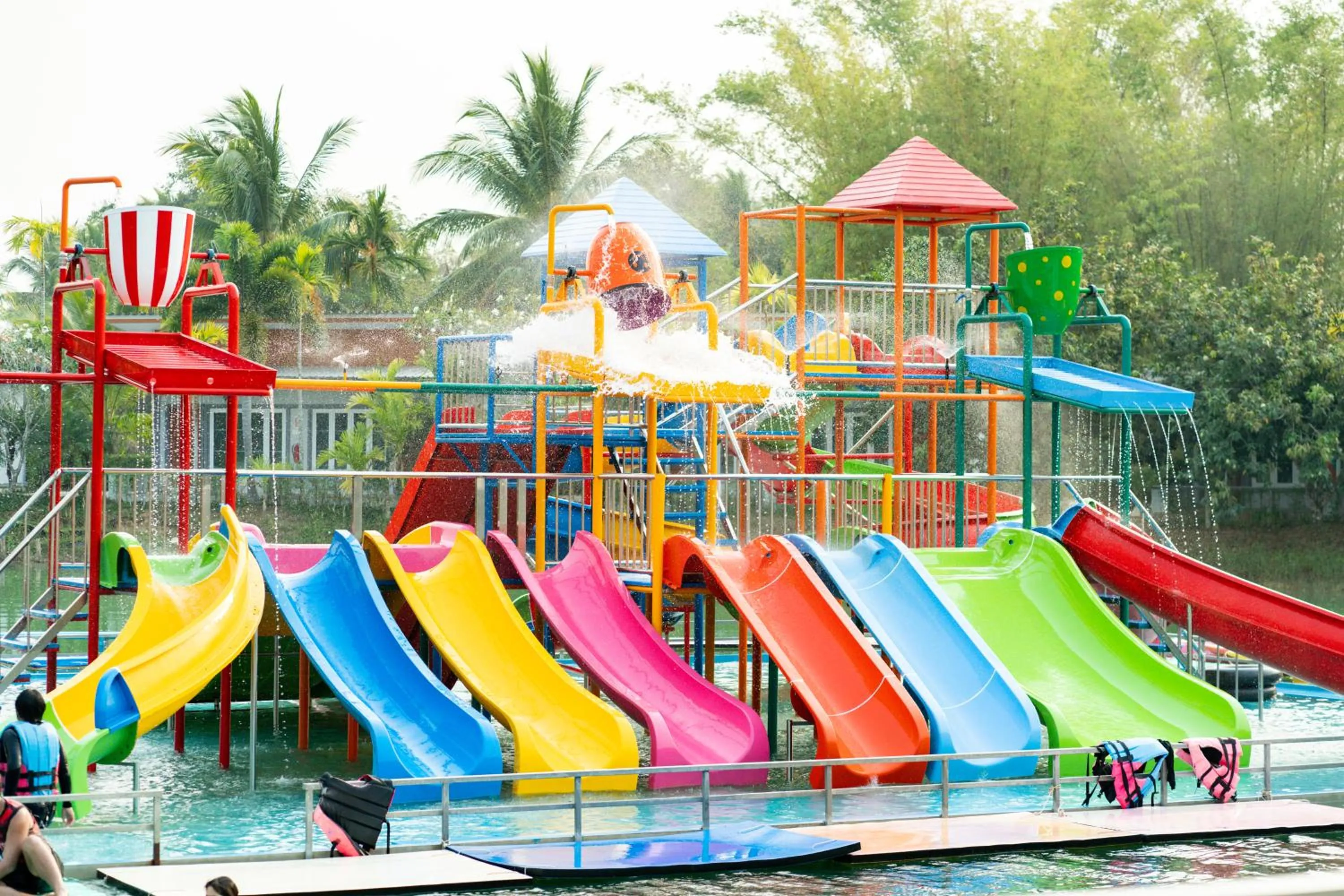 Lamphurai Riverside Resort and Spa