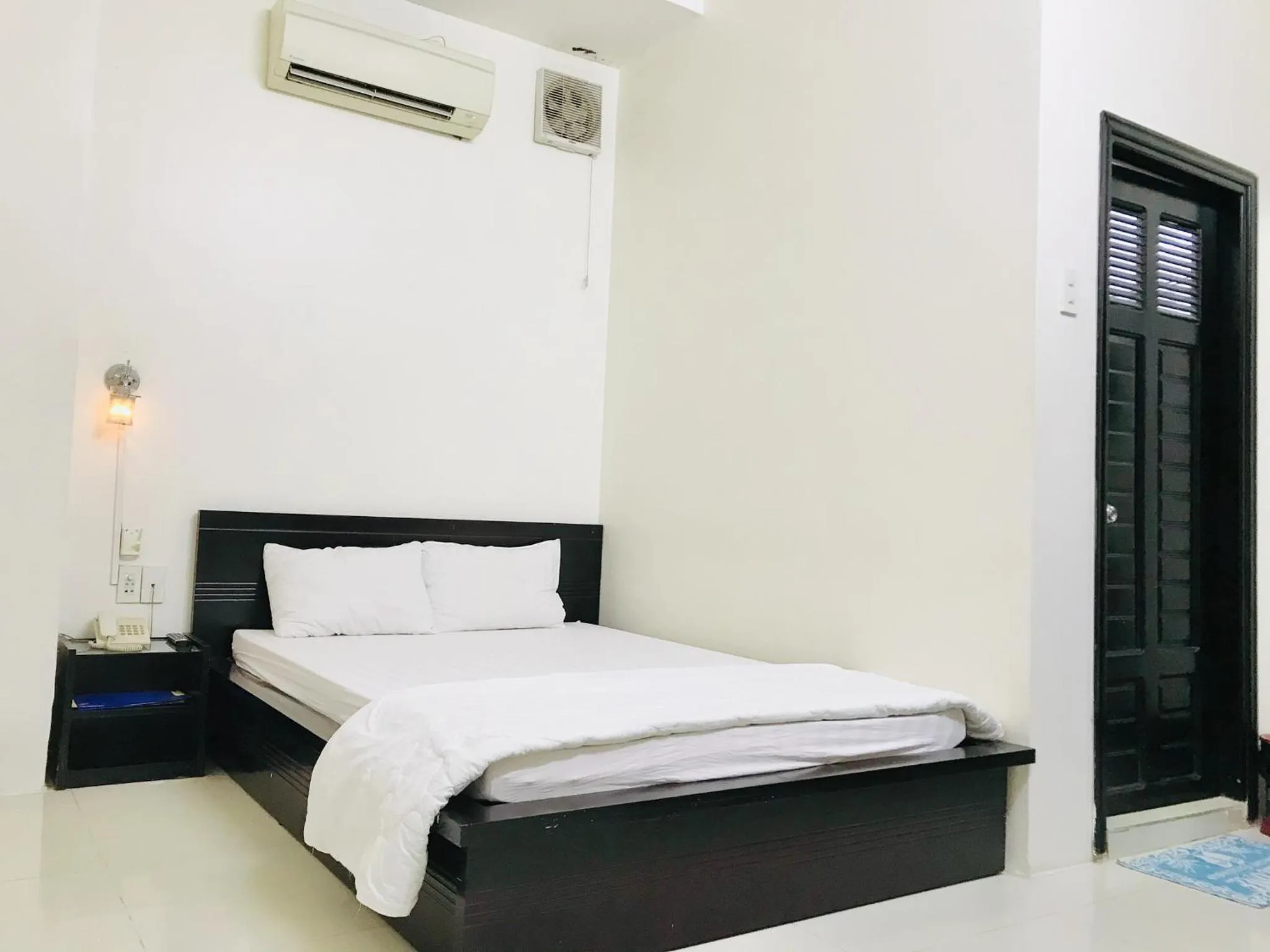 Standard Double Room in Thien Huong Hotel