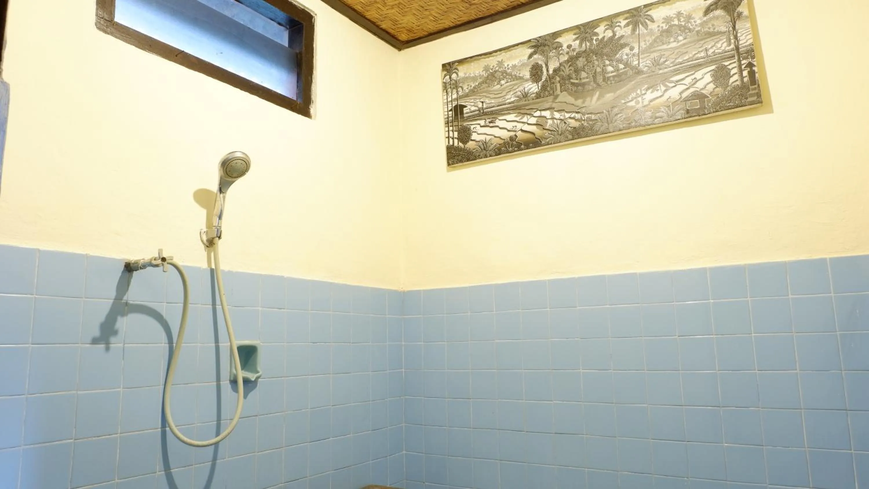 Shower in Hai Homestay