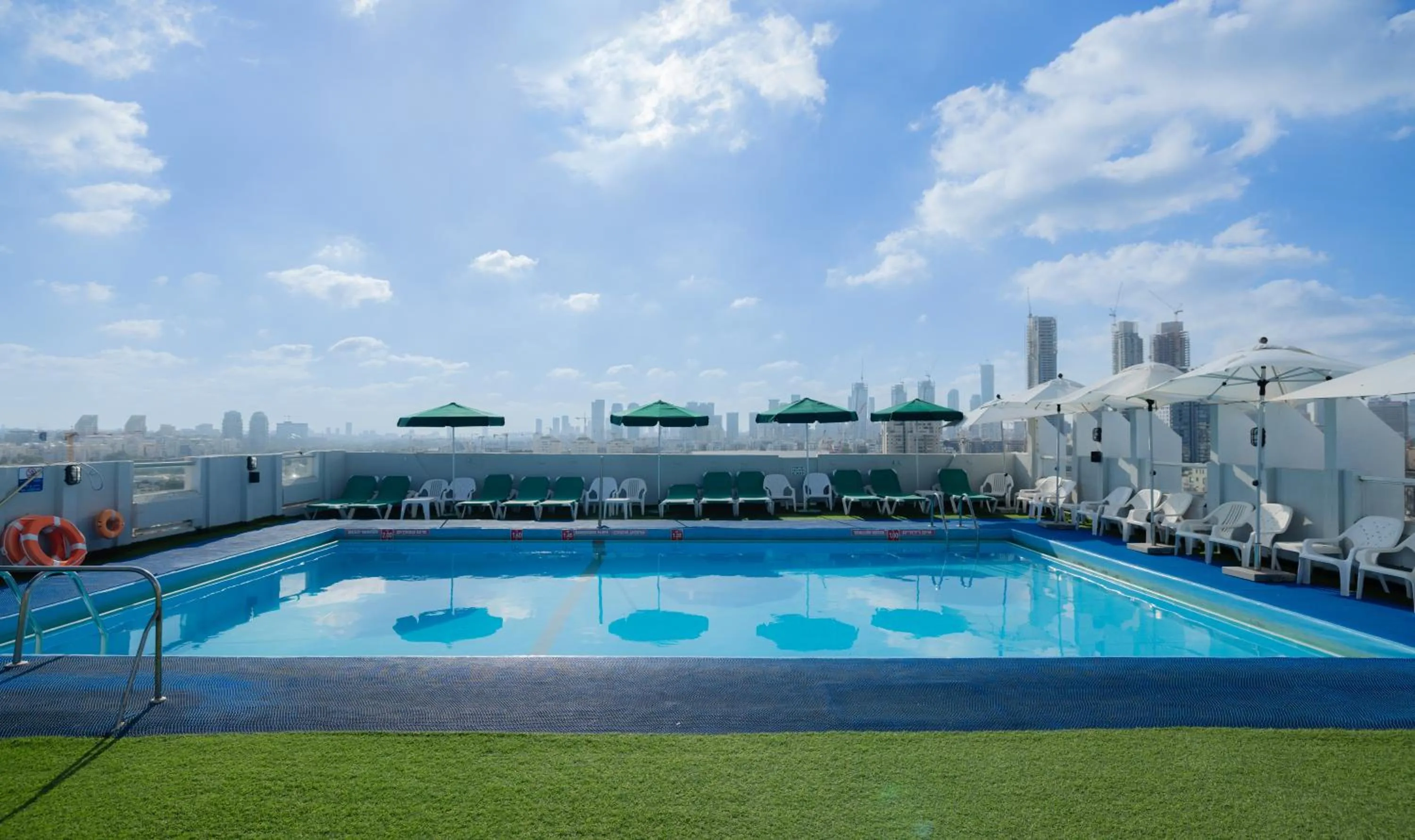 Swimming pool in Grand Beach Hotel
