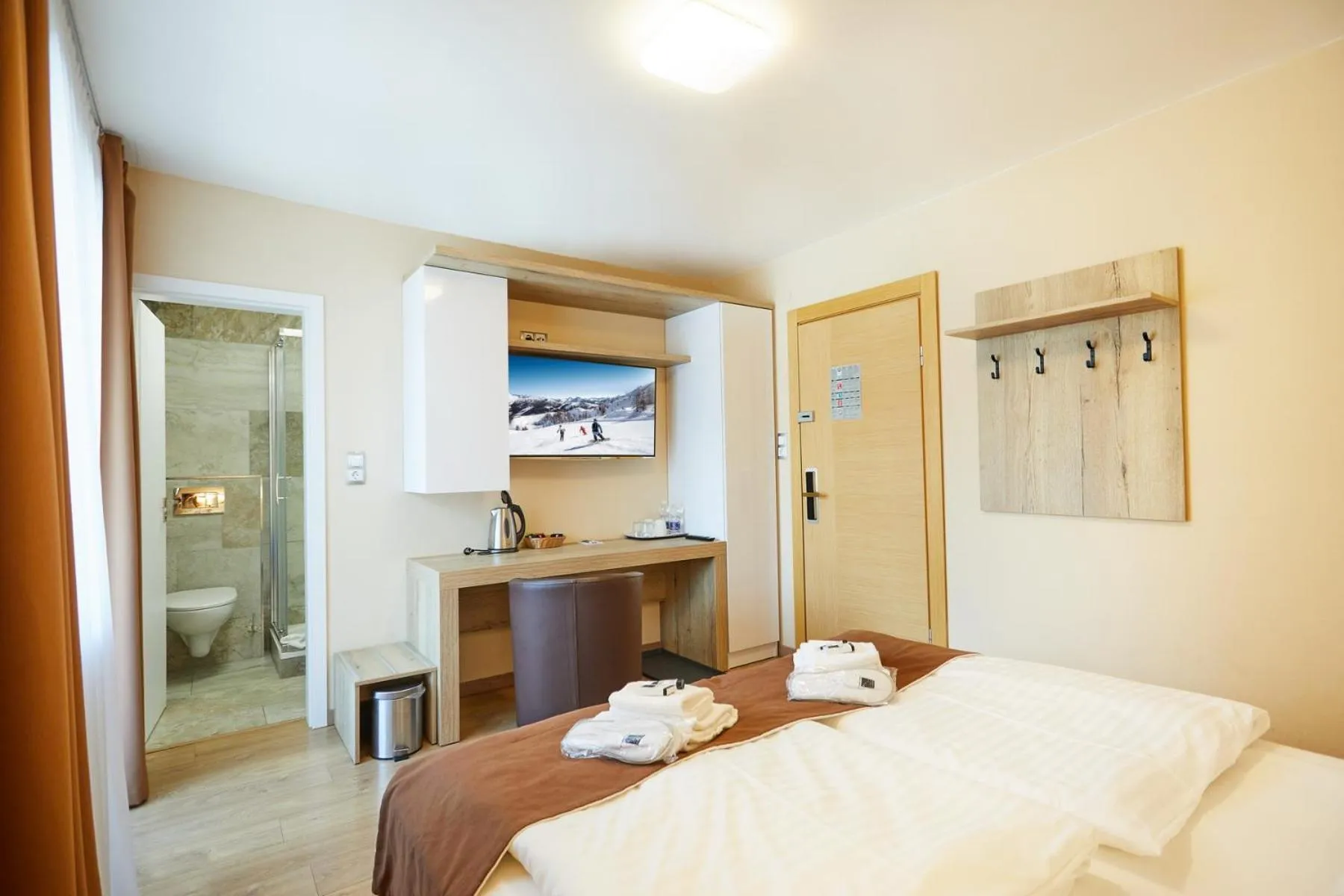 Bed in Residence AlpenHeart