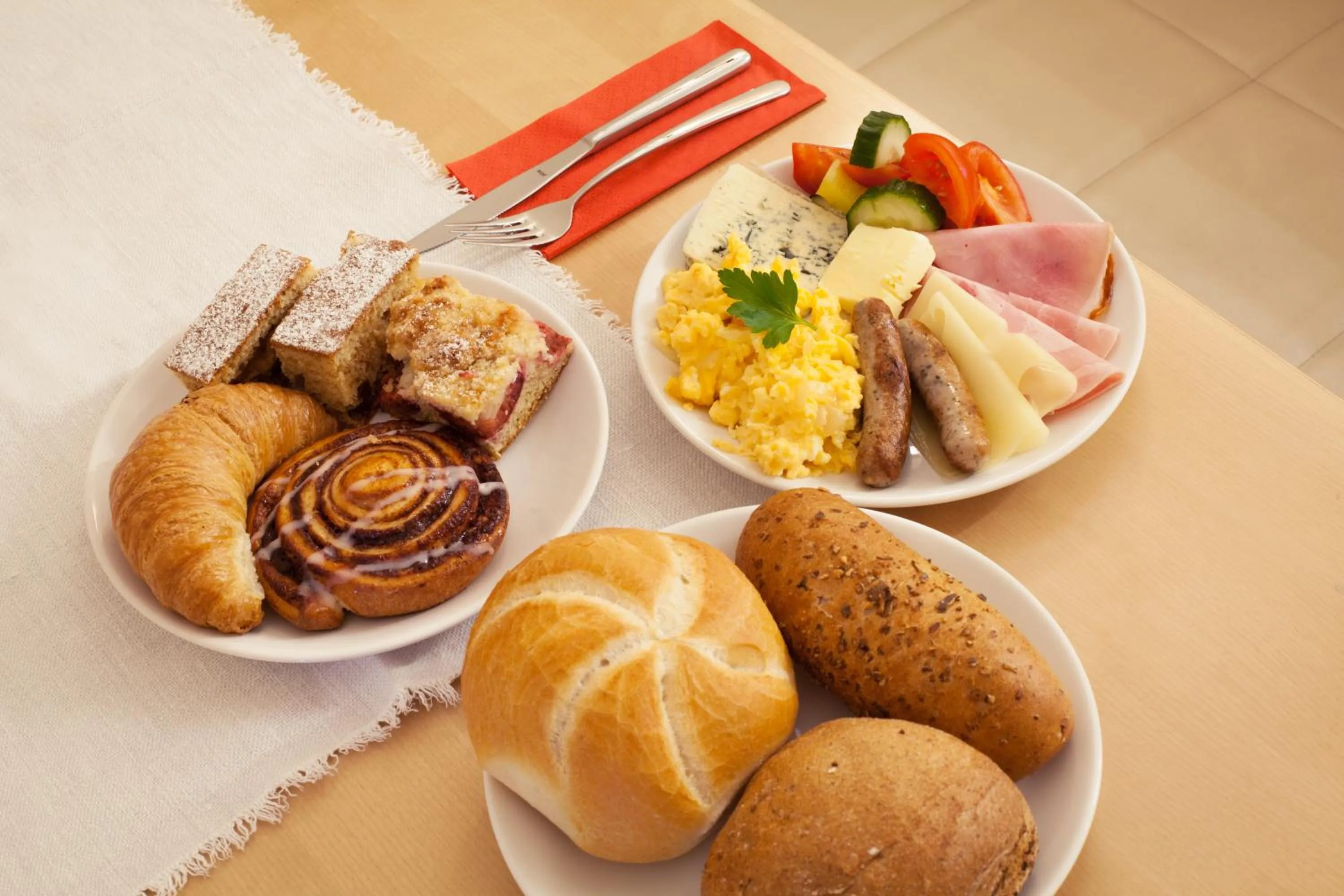 Buffet breakfast in Residence AlpenHeart