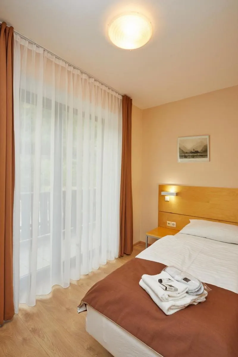 Bed in Residence AlpenHeart