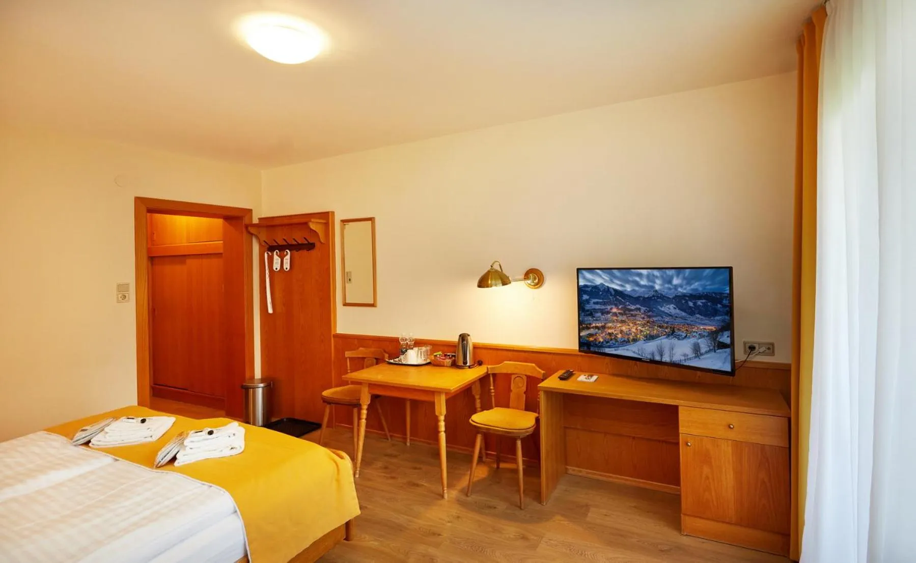 Bed in Residence AlpenHeart