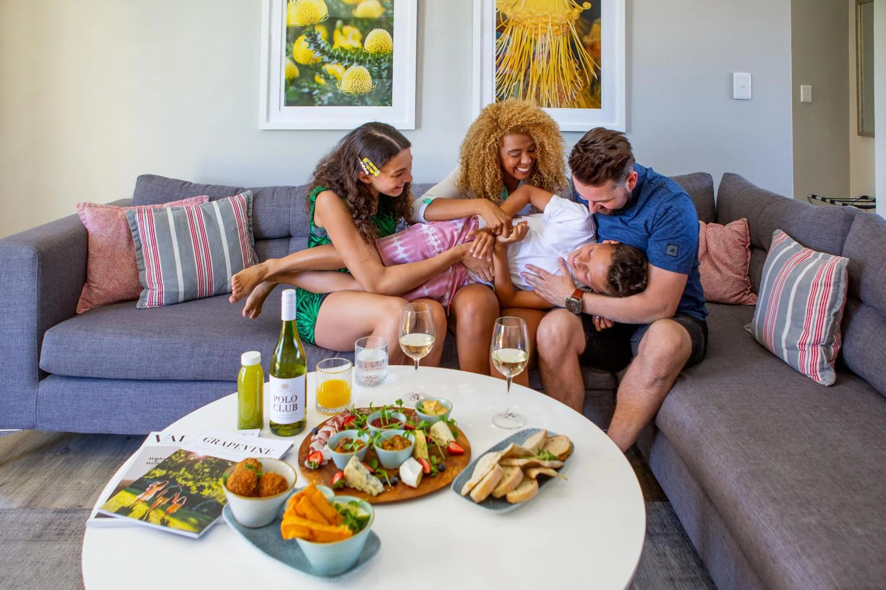 Communal lounge/ TV room in Pearl Valley Hotel