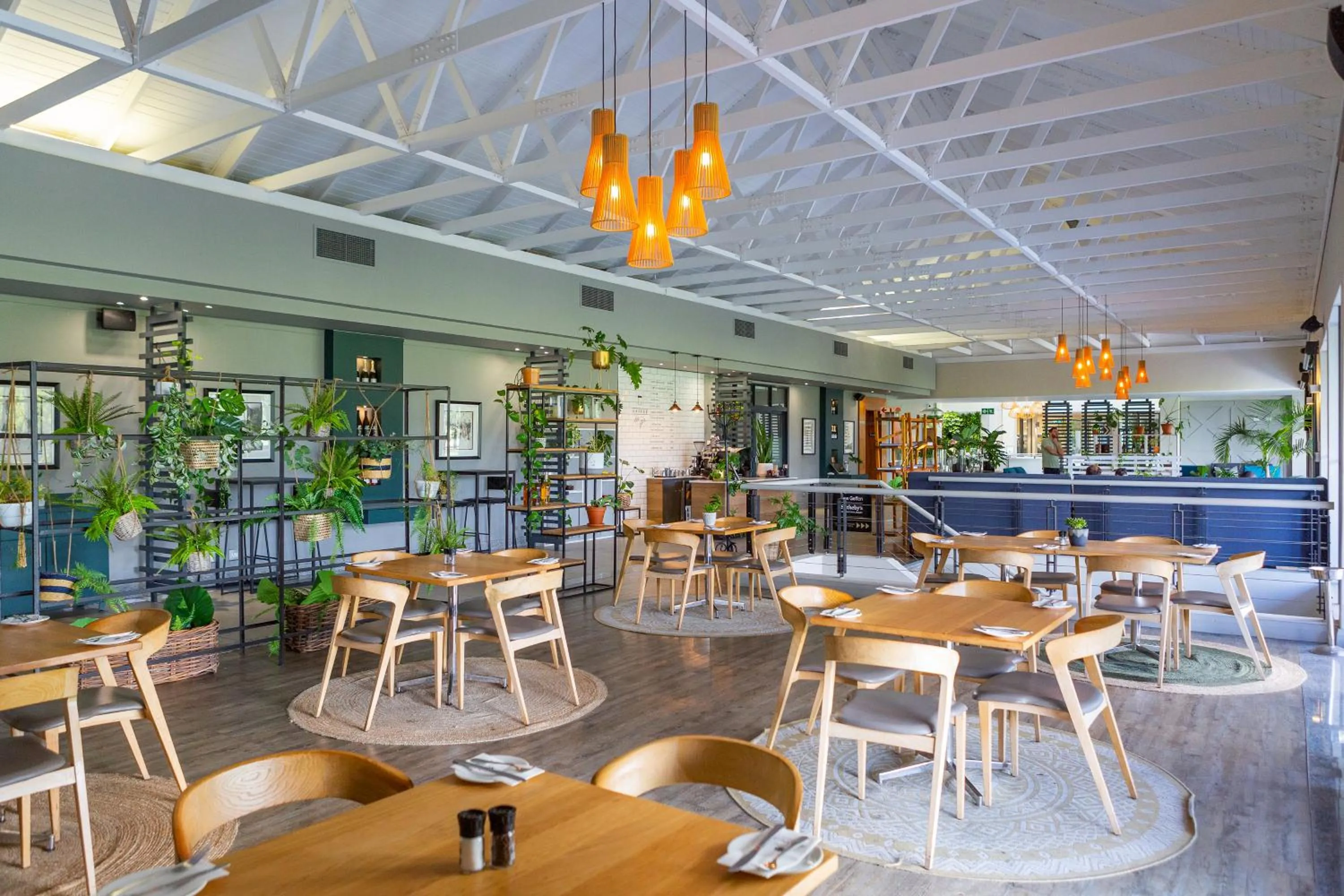 Restaurant/places to eat in Pearl Valley Hotel