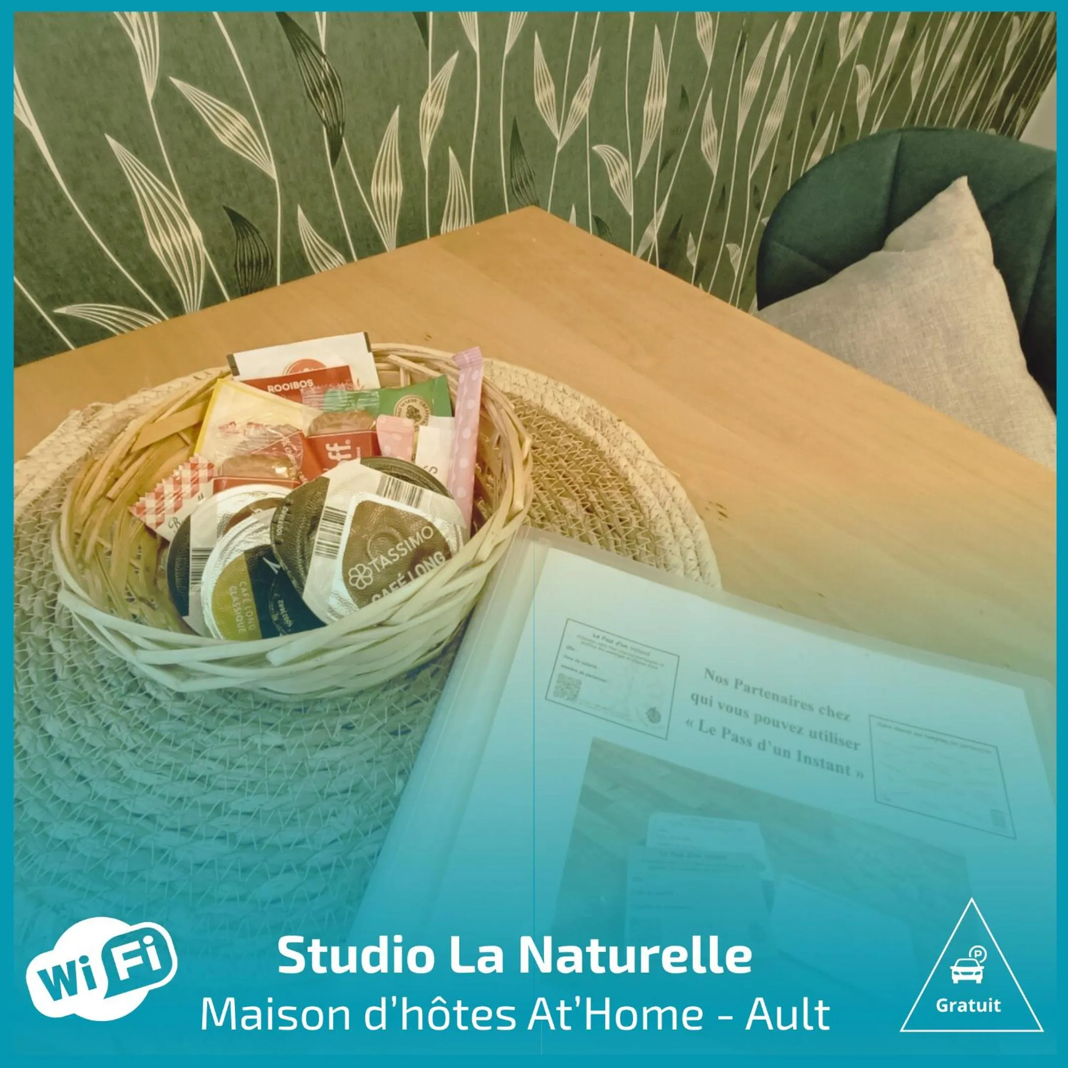 Coffee/tea facilities in Maison d'hôtes "At'Home"