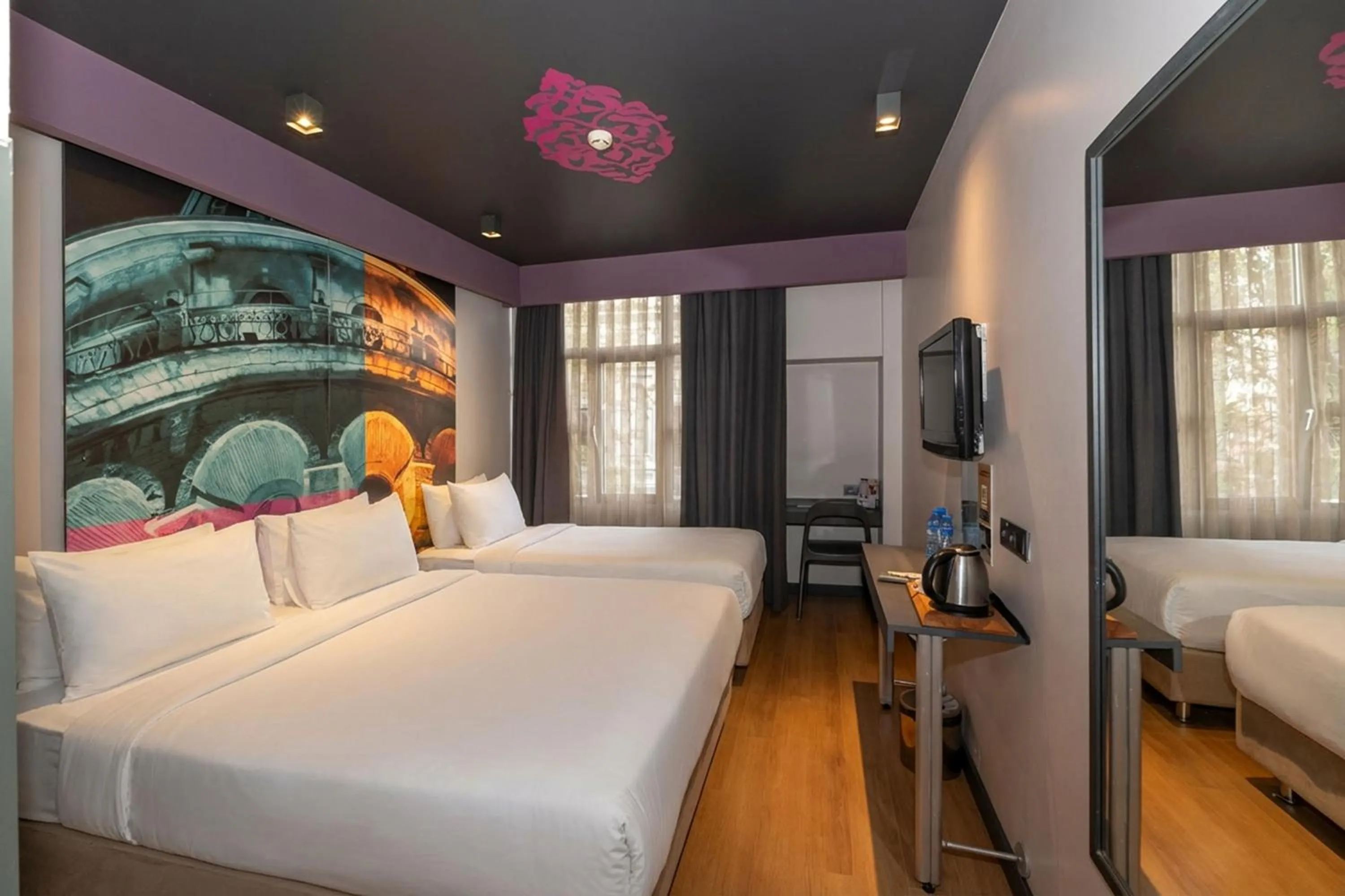 Photo of the whole room, Bed in Tulip City Hotel & Spa