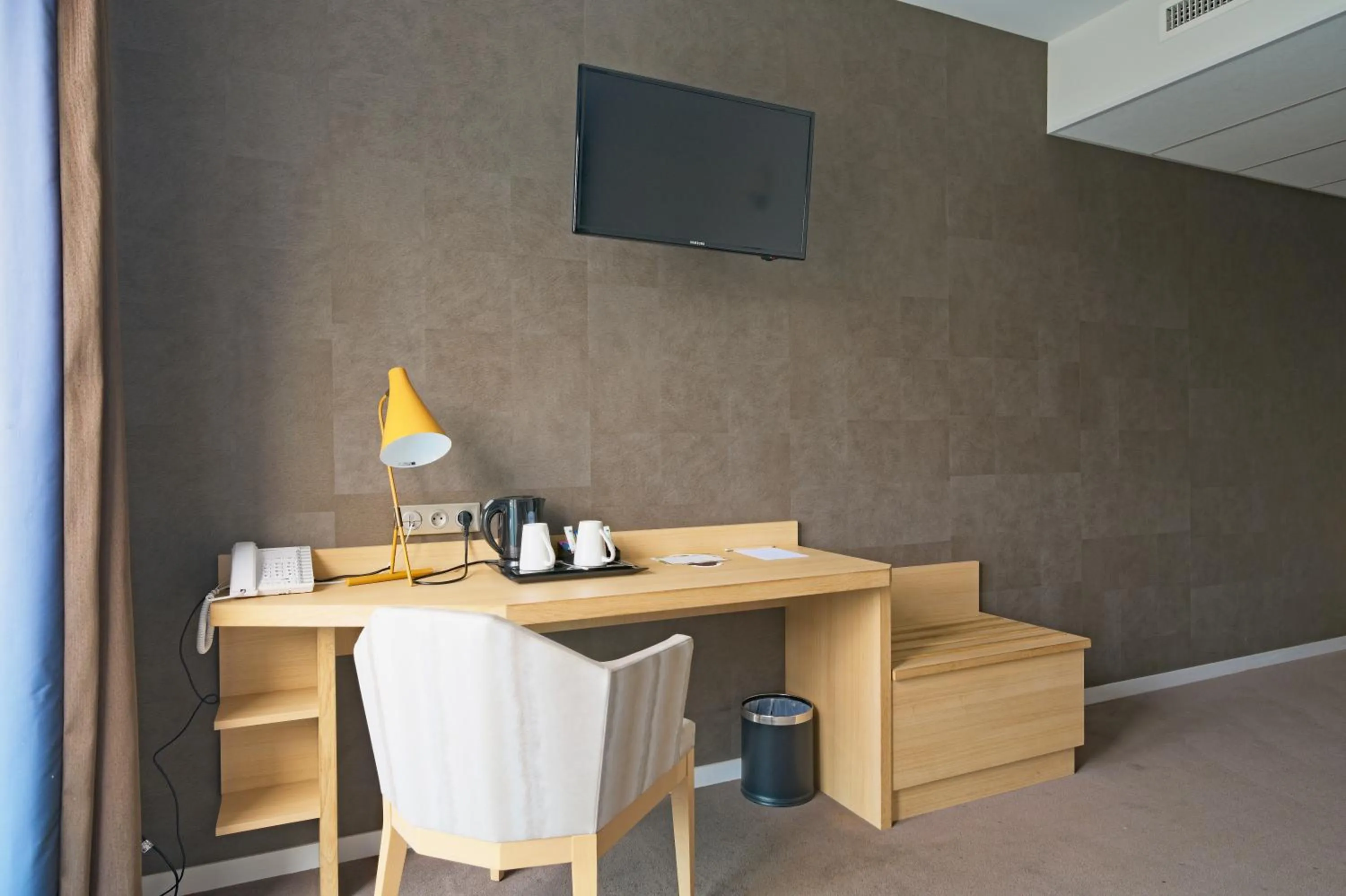 Seating area in Le Konine - Hotel & Bar & Restaurant