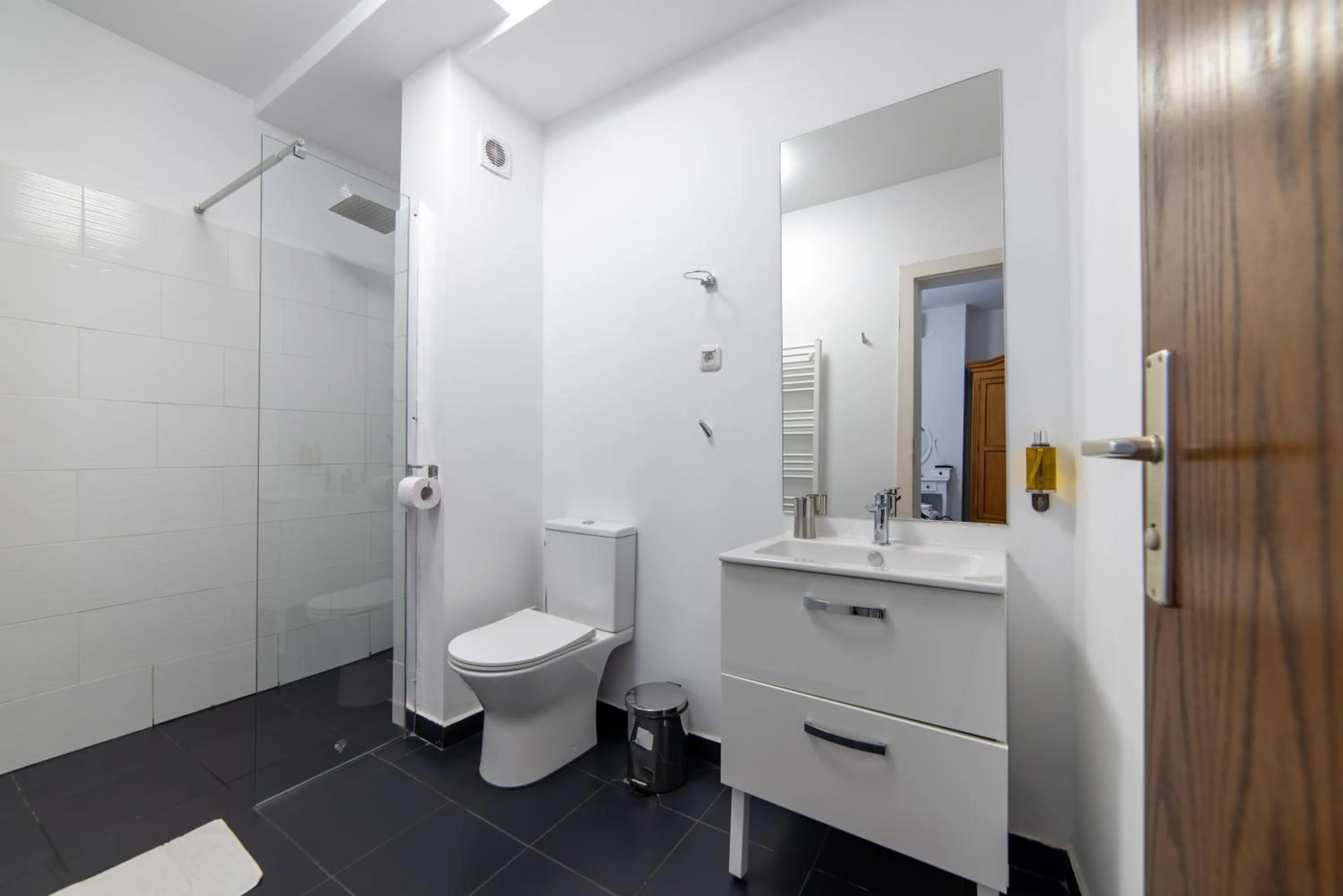 Shower in Meteor Central