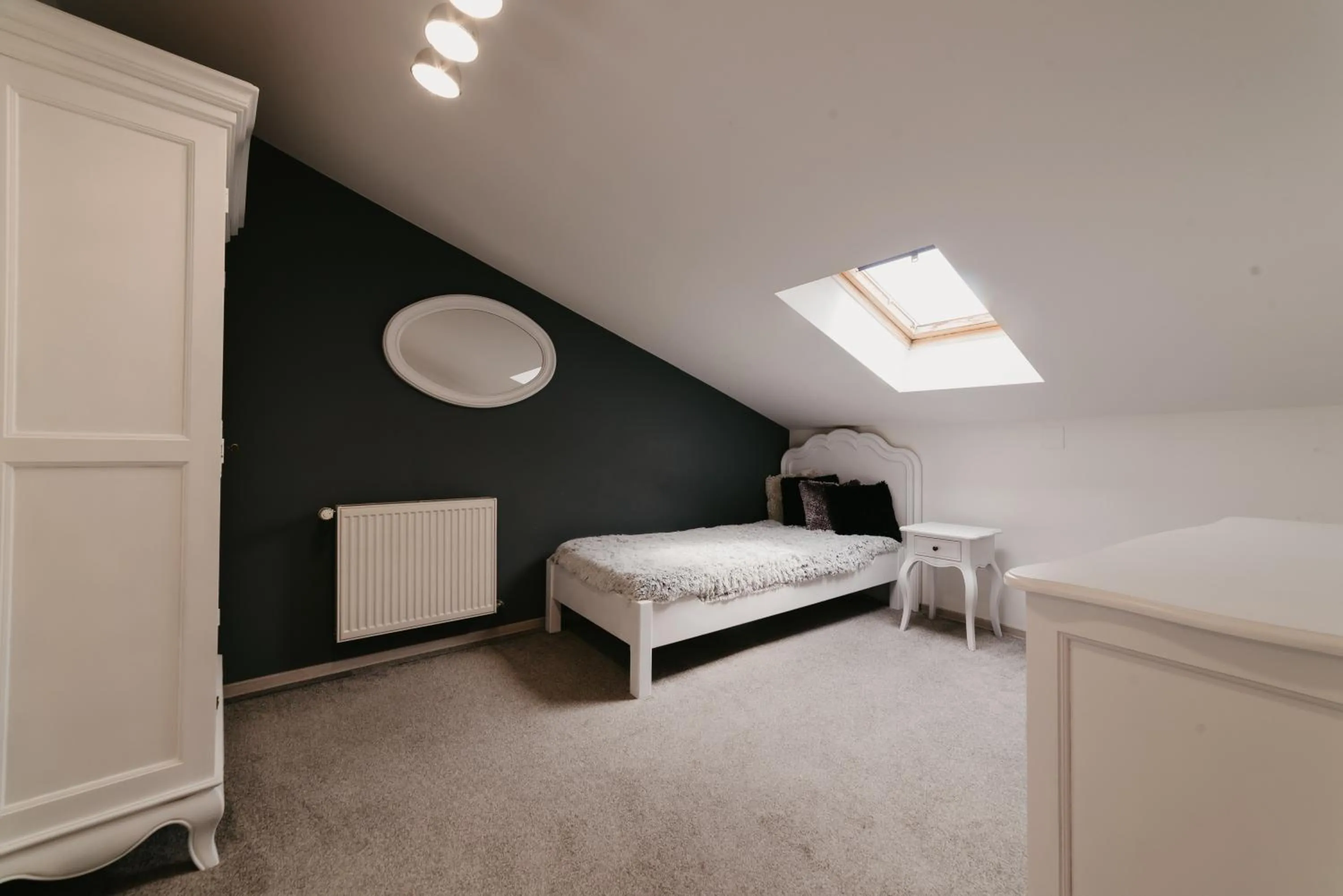 Bed in Meteor Central