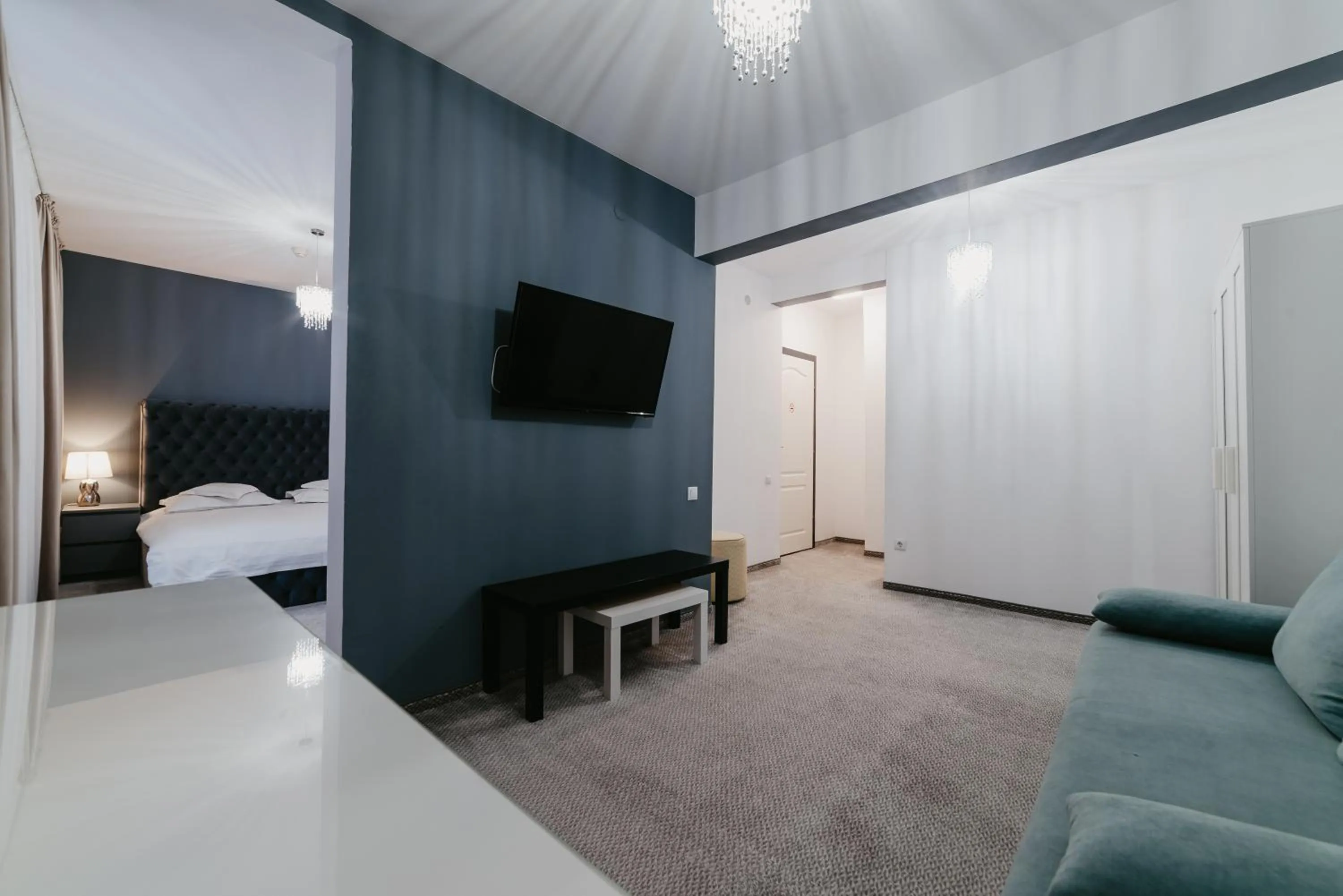 TV and multimedia, Bed in Meteor Central