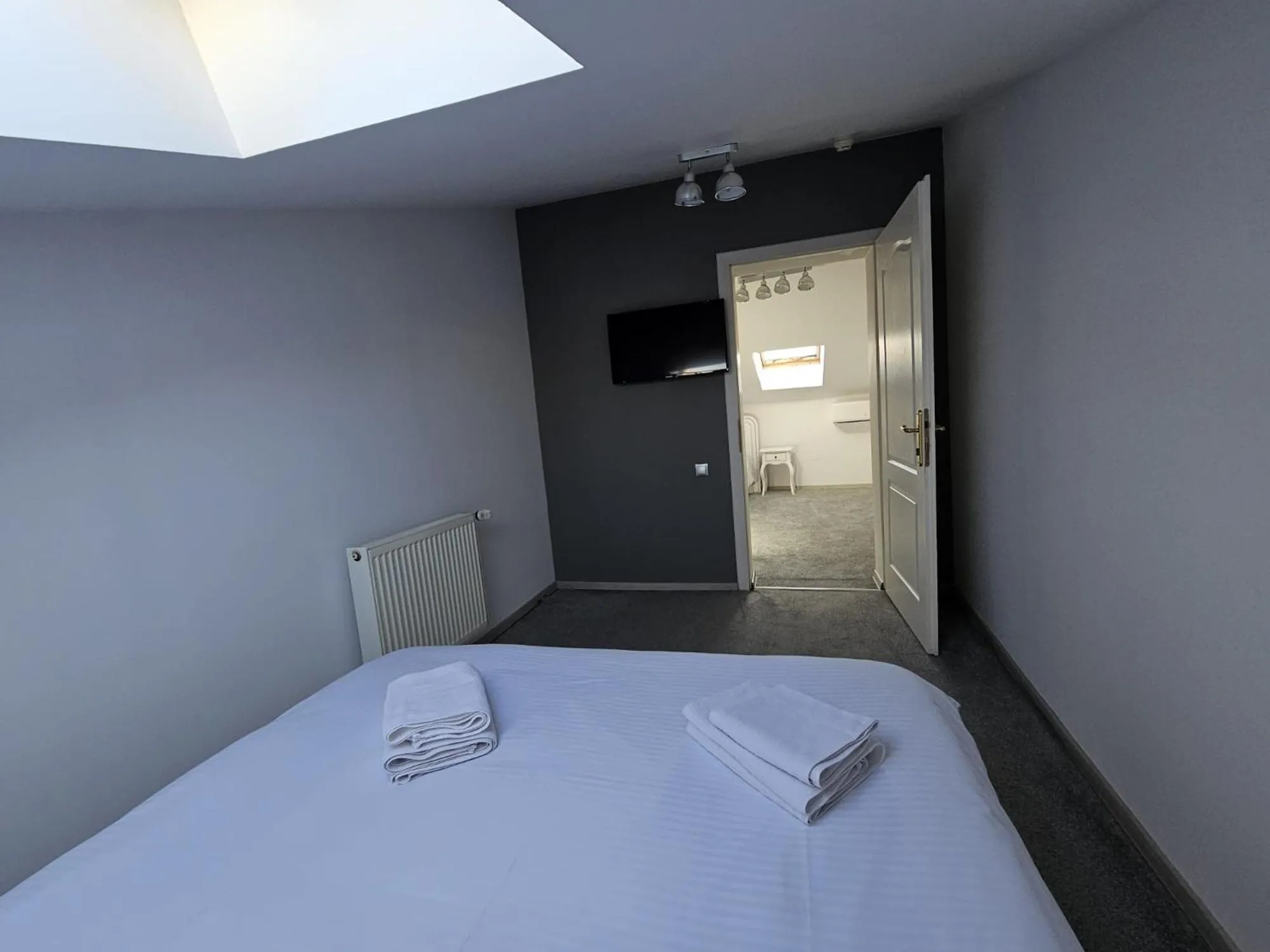 Bed in Meteor Central