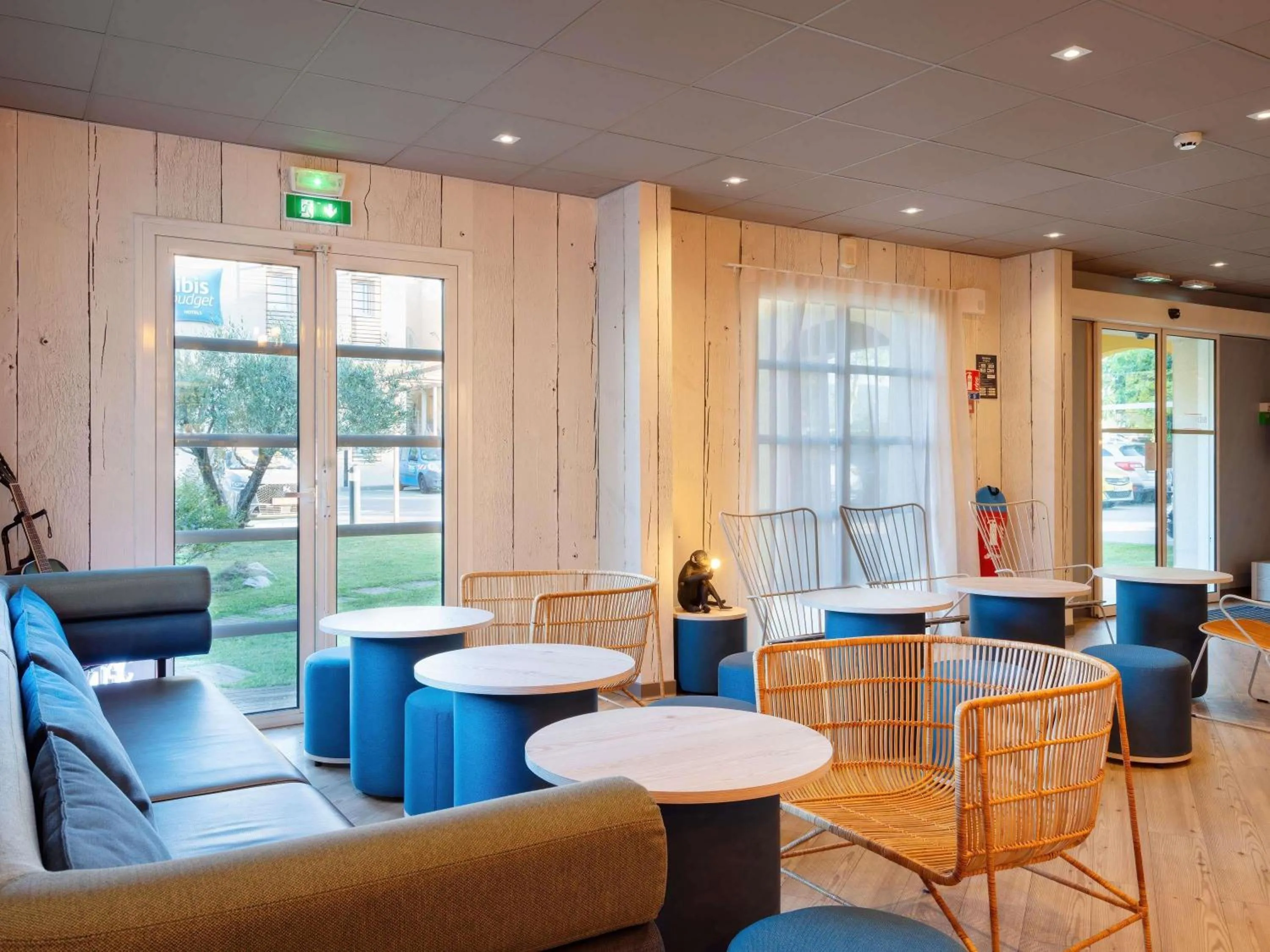 Property building in ibis Manosque Cadarache