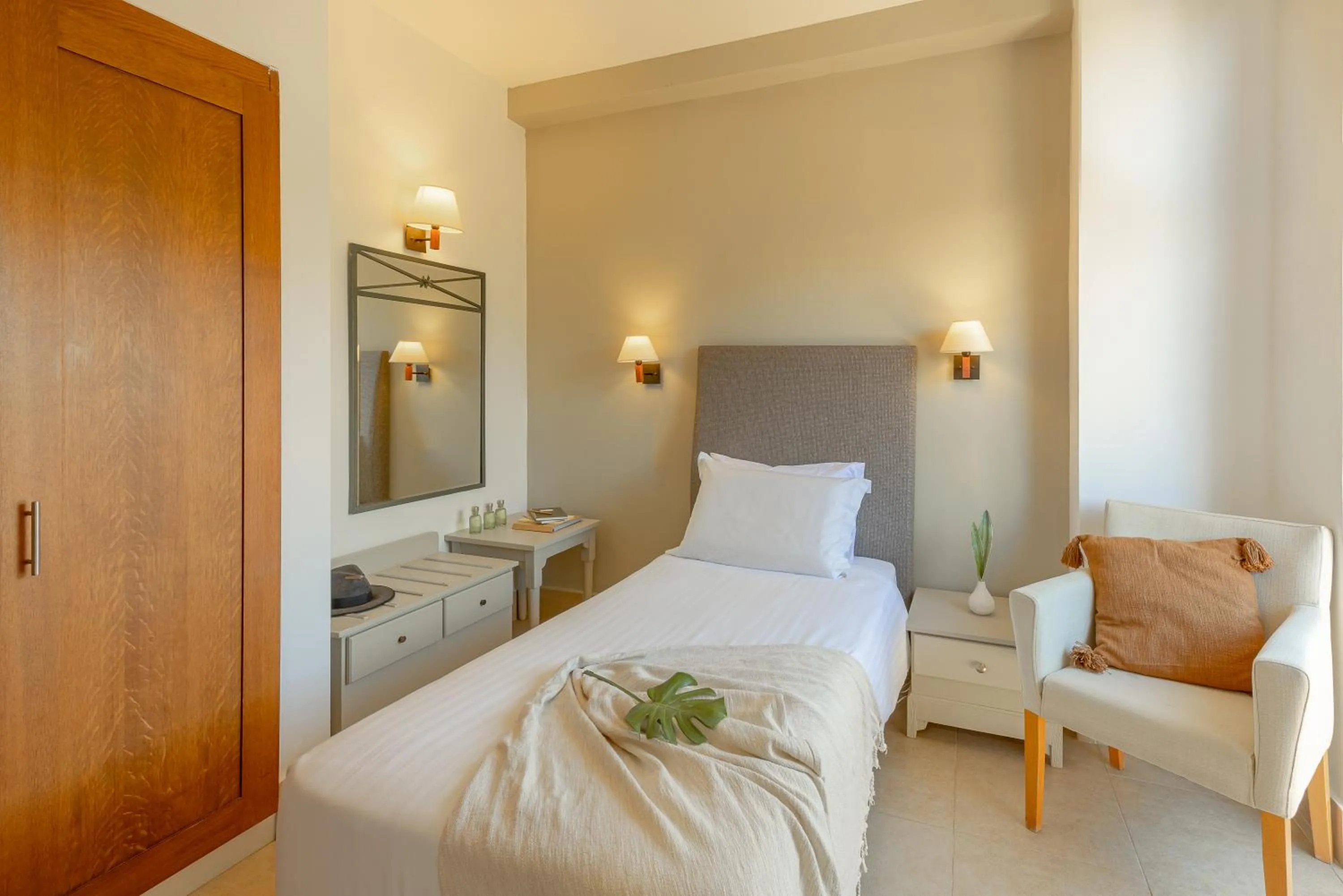 Bed in Giannoulis – Santa Marina Beach Hotel