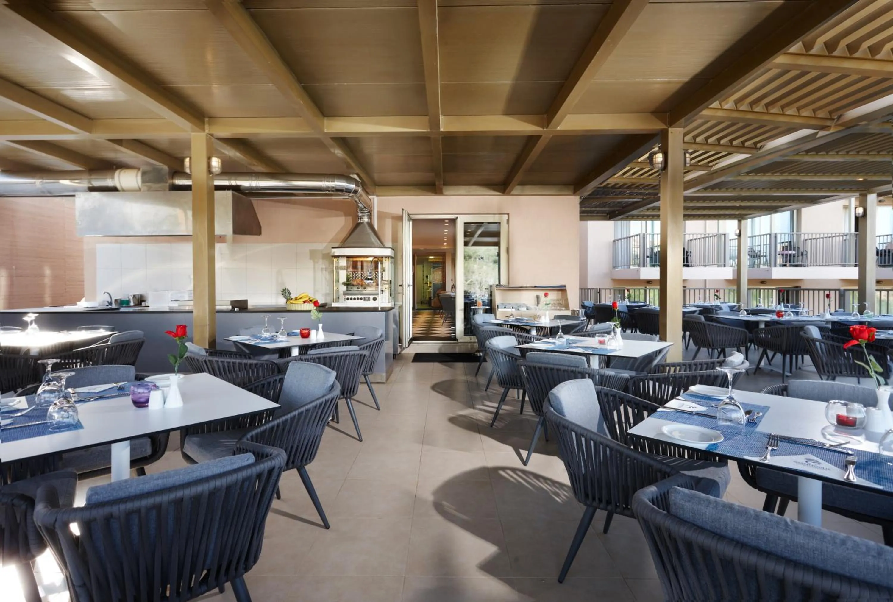 Restaurant/places to eat in Giannoulis – Santa Marina Beach Hotel