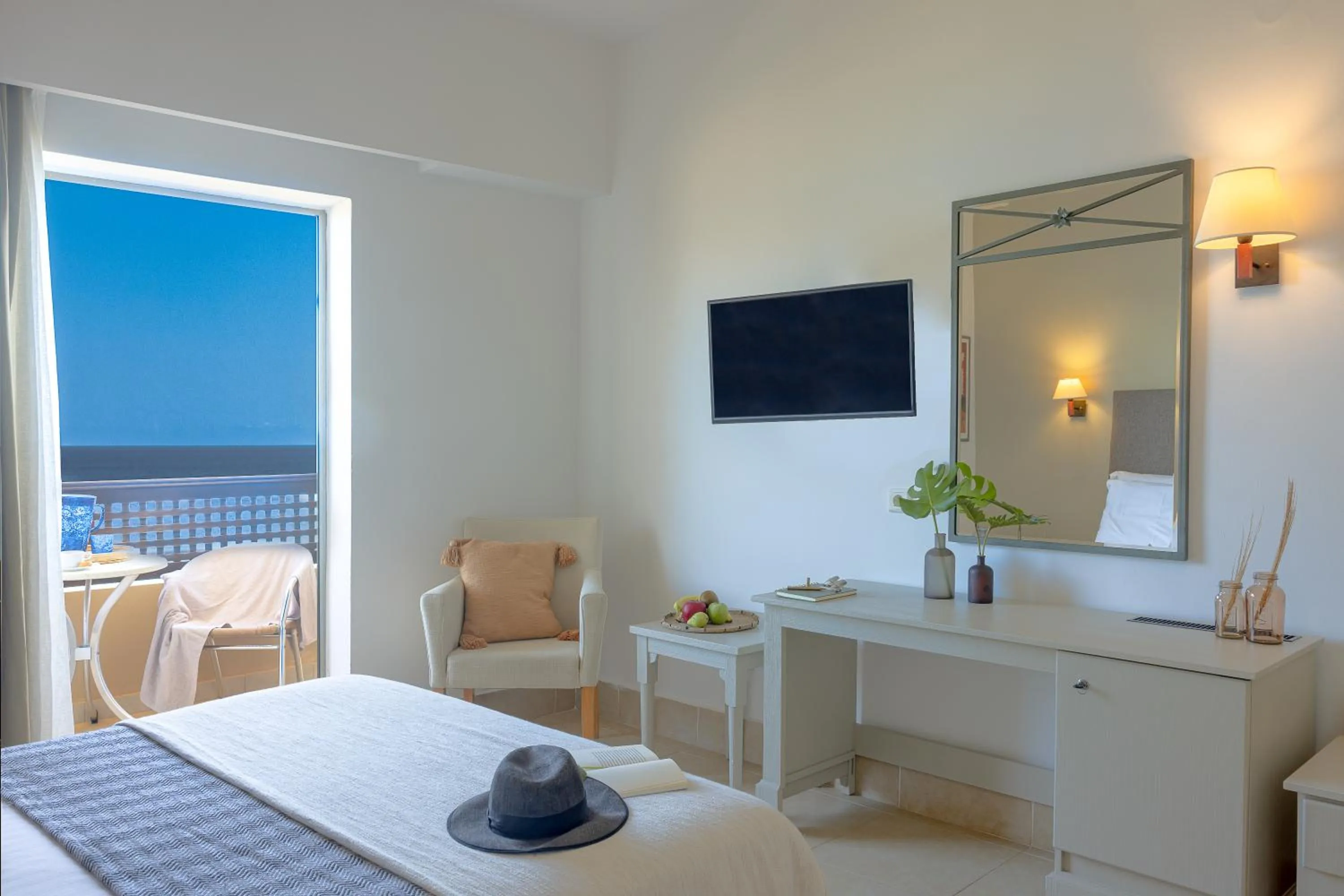 Bed in Giannoulis – Santa Marina Beach Hotel