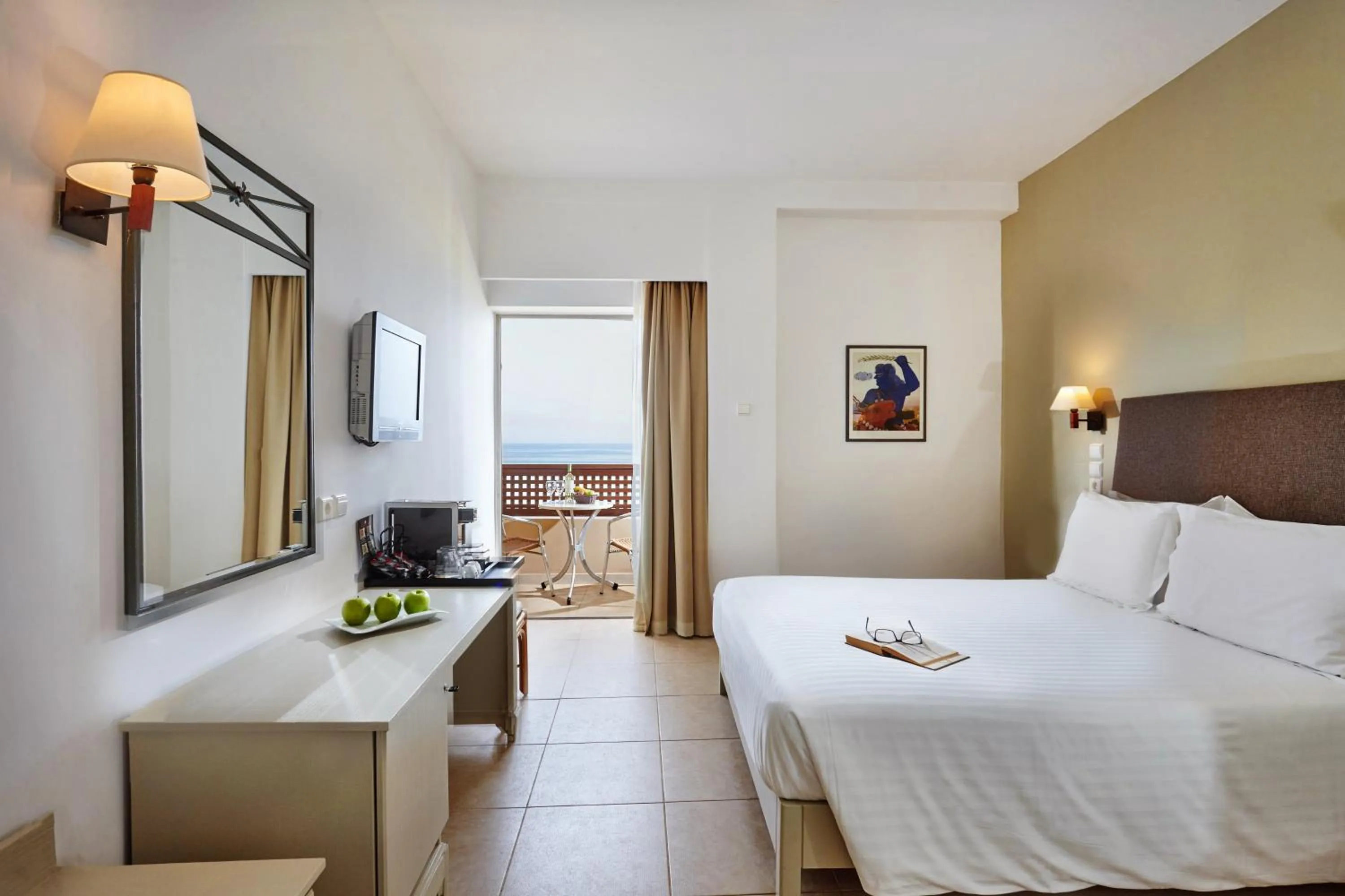 Bed in Giannoulis – Santa Marina Beach Hotel