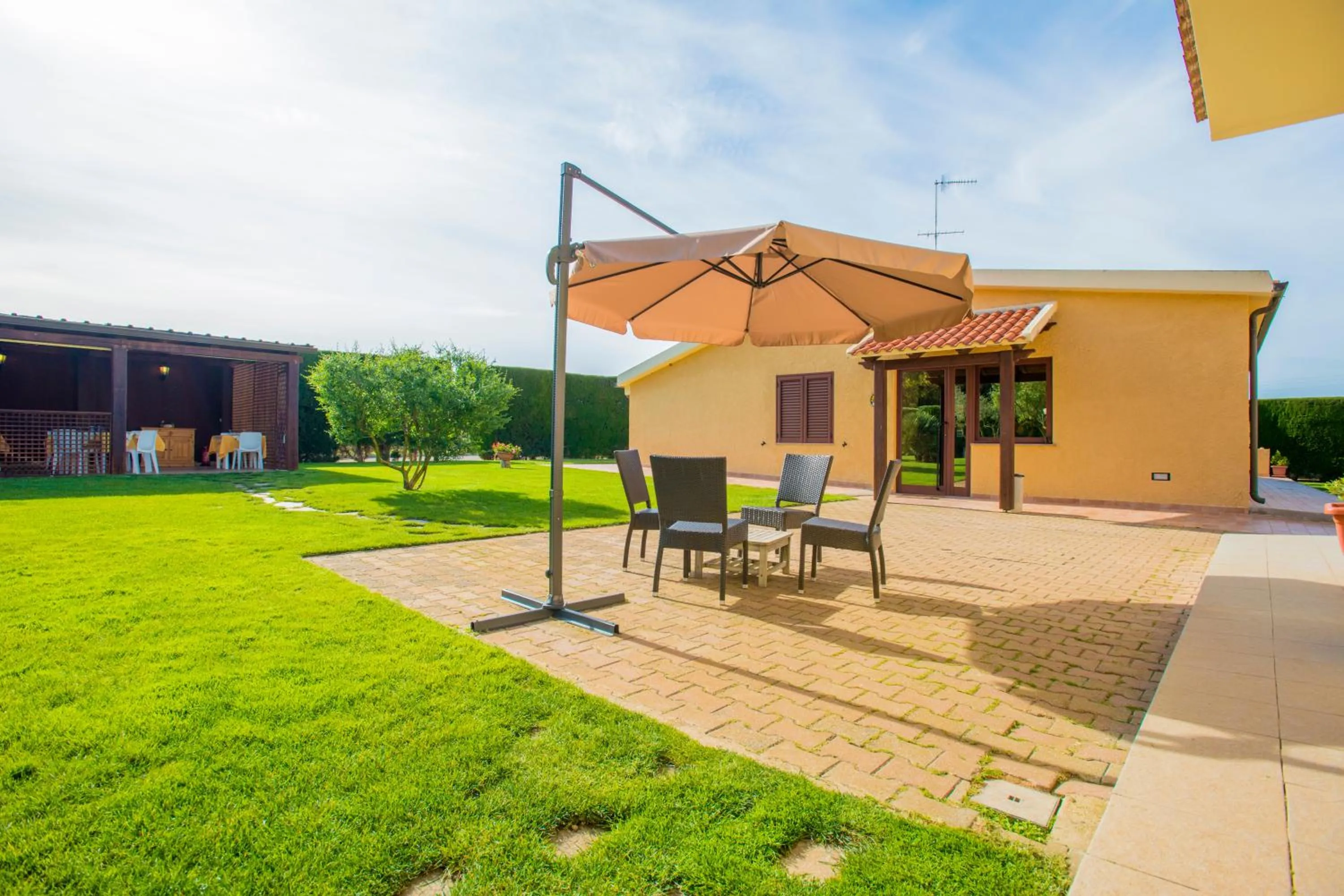 Facade/entrance in Bonsai B&B Alghero