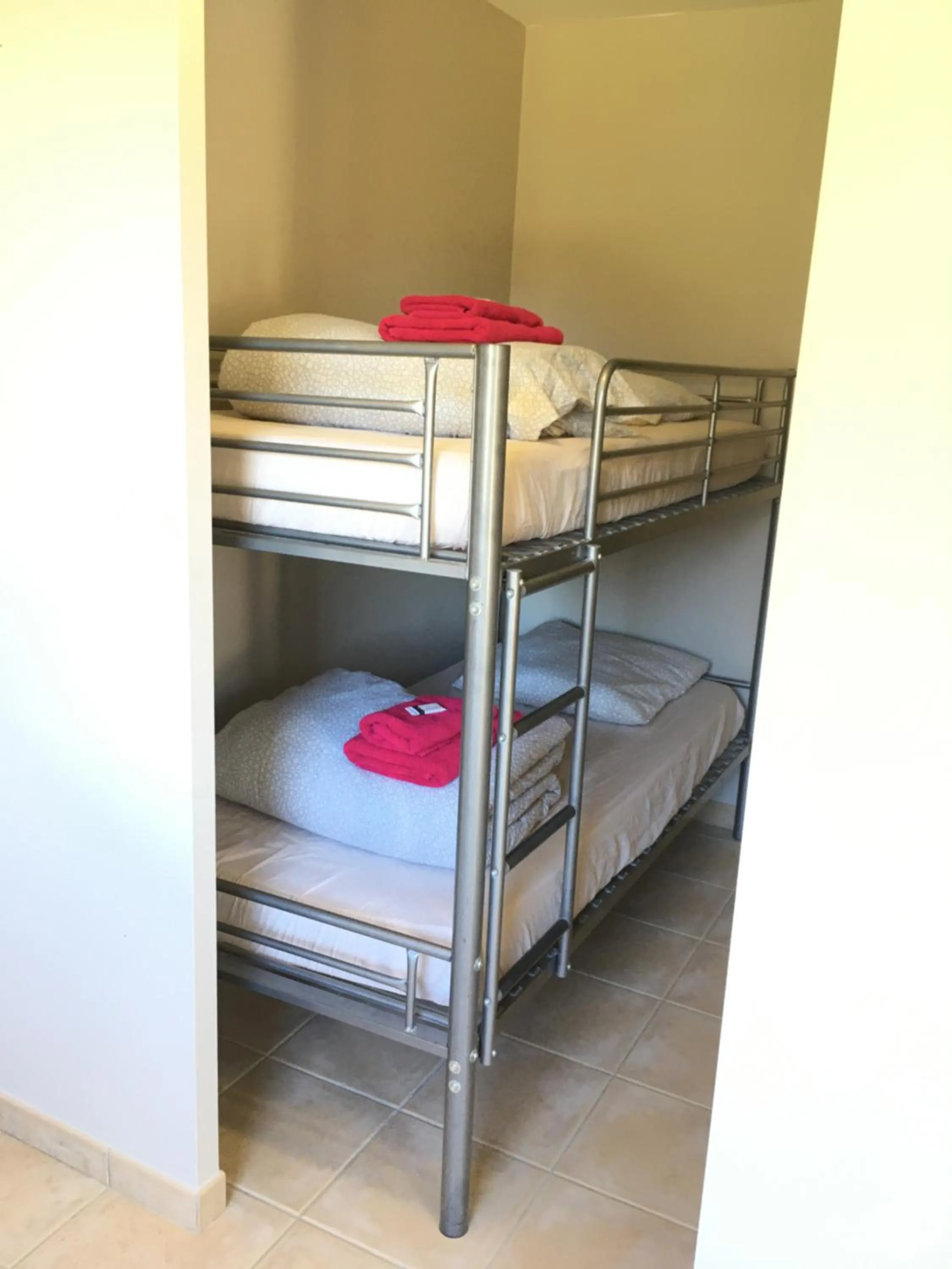 bunk bed, Bed in Le Mas des 3 Anes