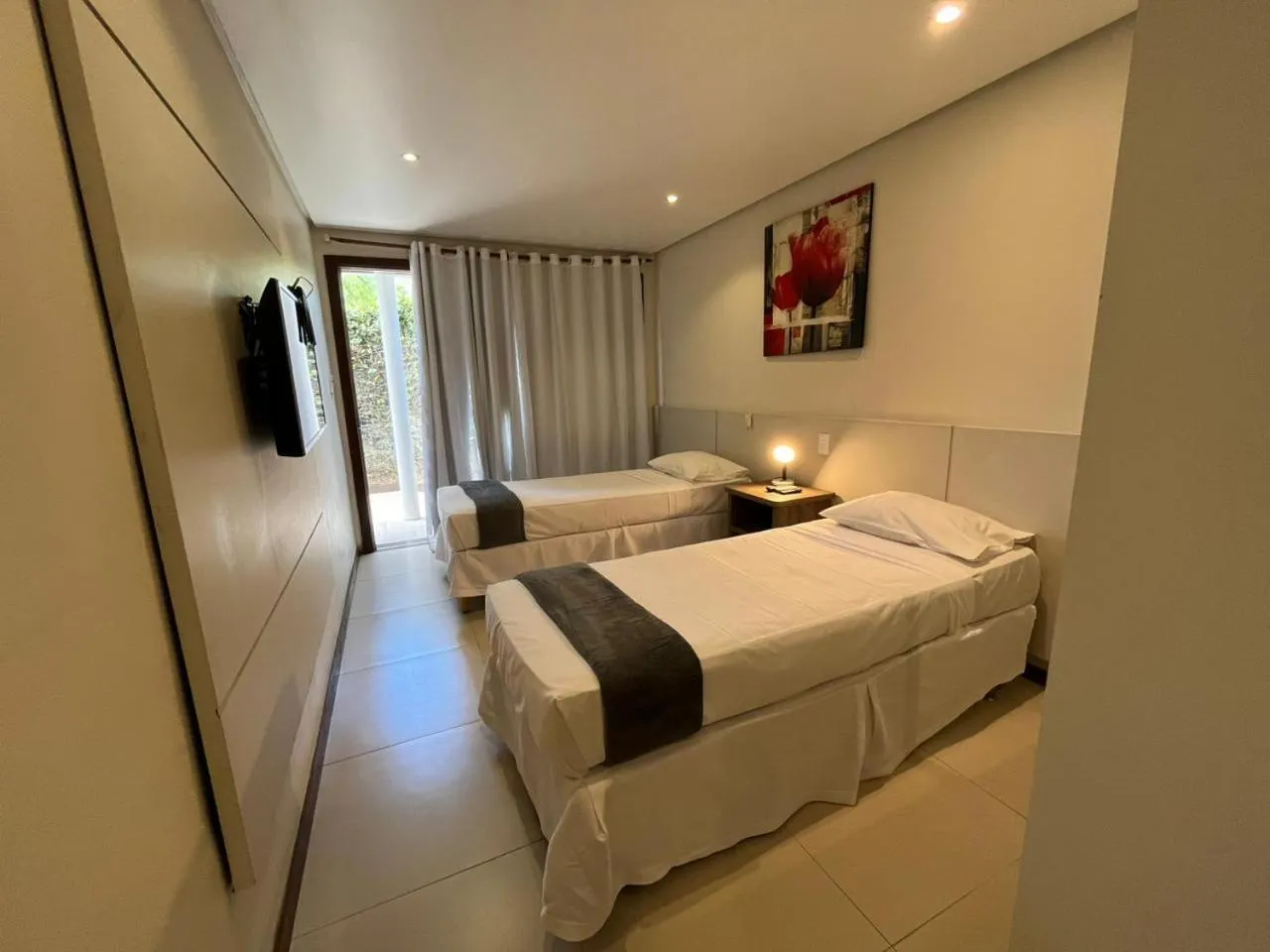 Photo of the whole room, Bed in Hotel Flamingo Beach by HC