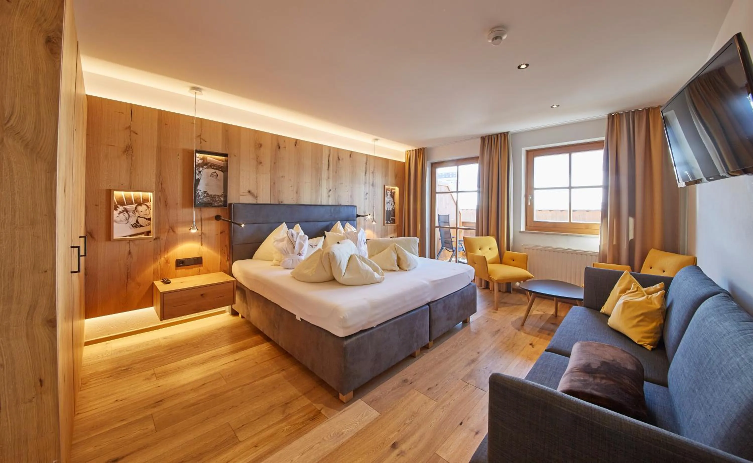 Bed in Bauernhof Hotel Oberschwarzach