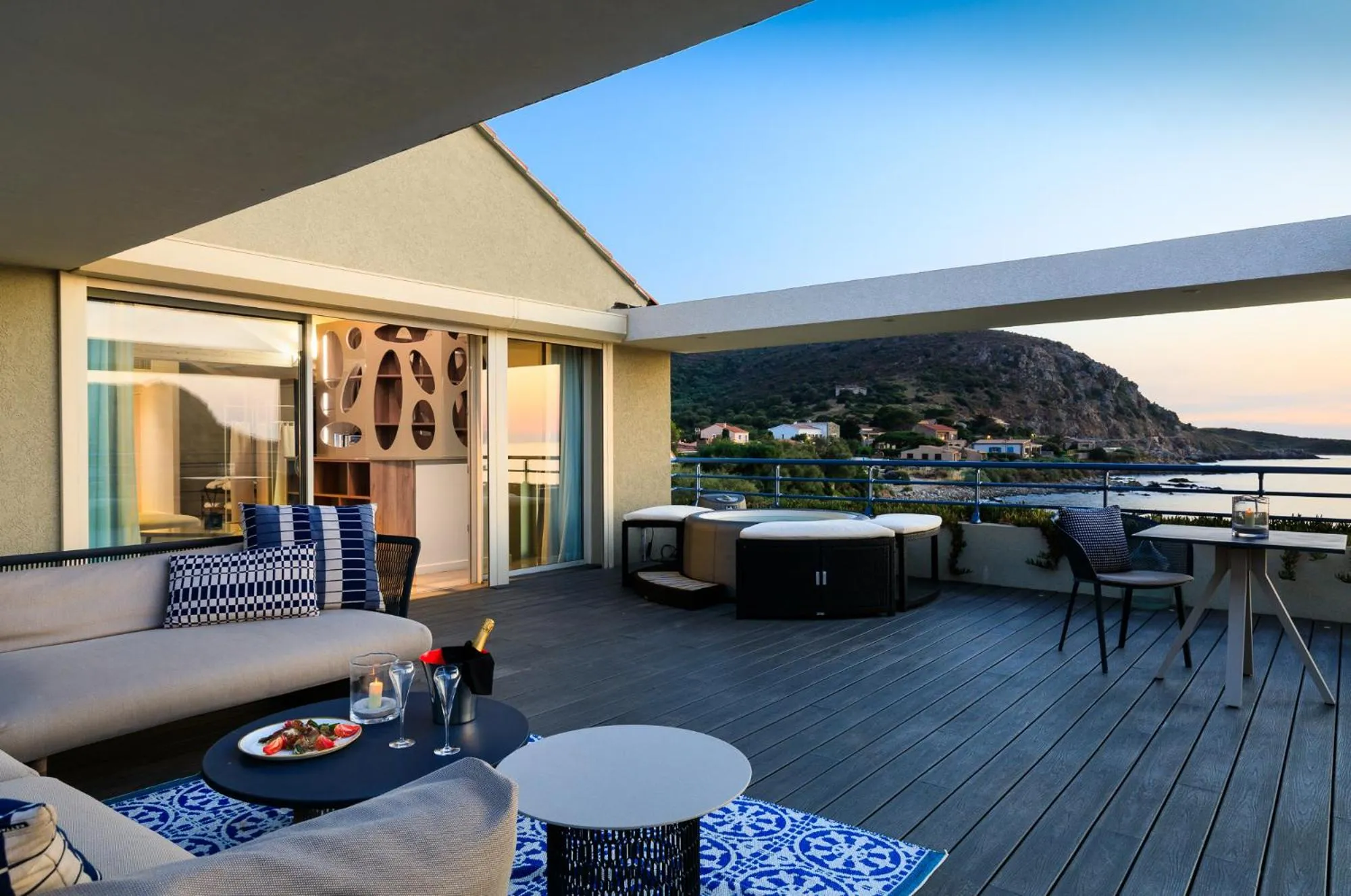 Patio in Best Western Premier Santa Maria