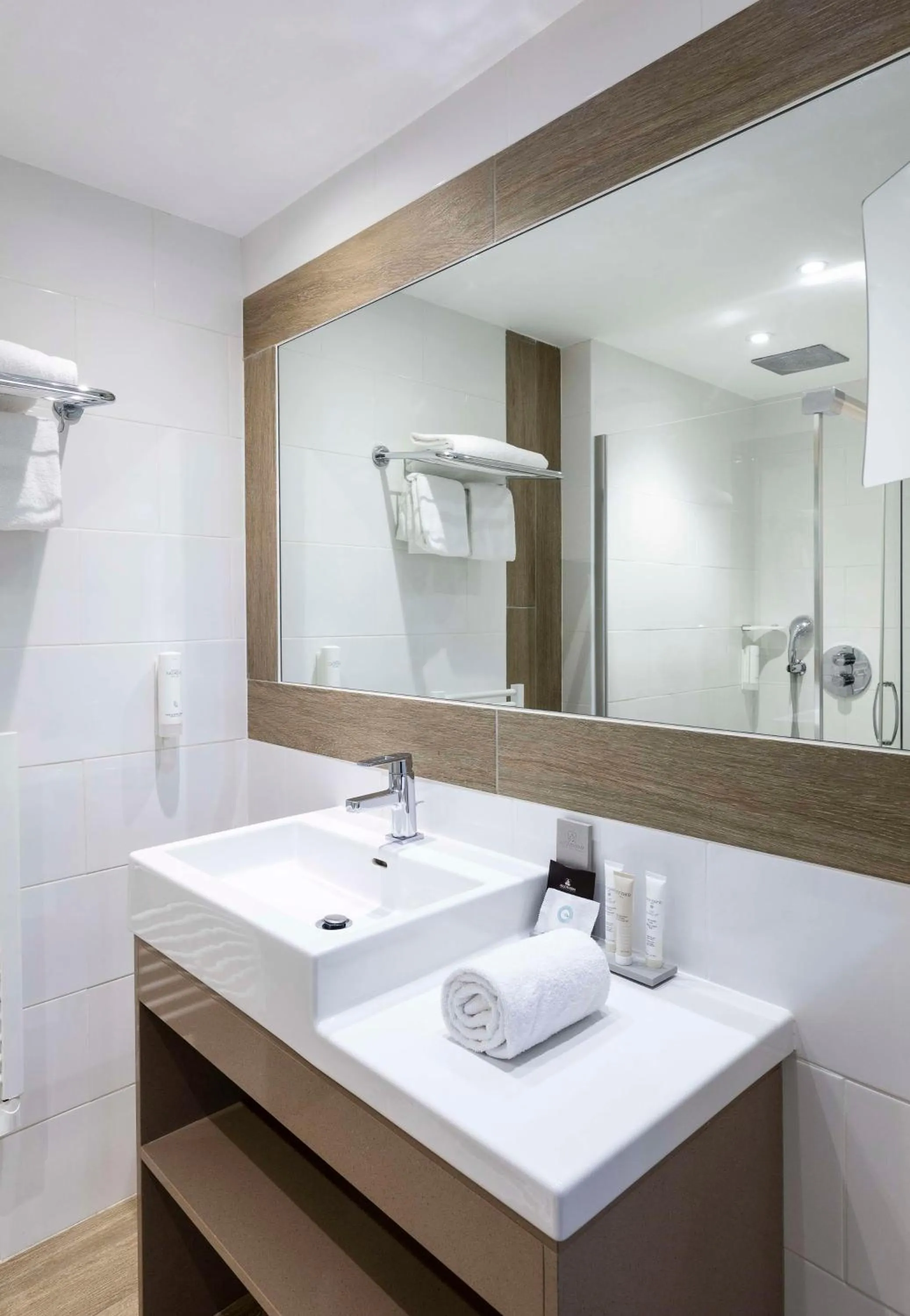 Bathroom in Best Western Premier Santa Maria