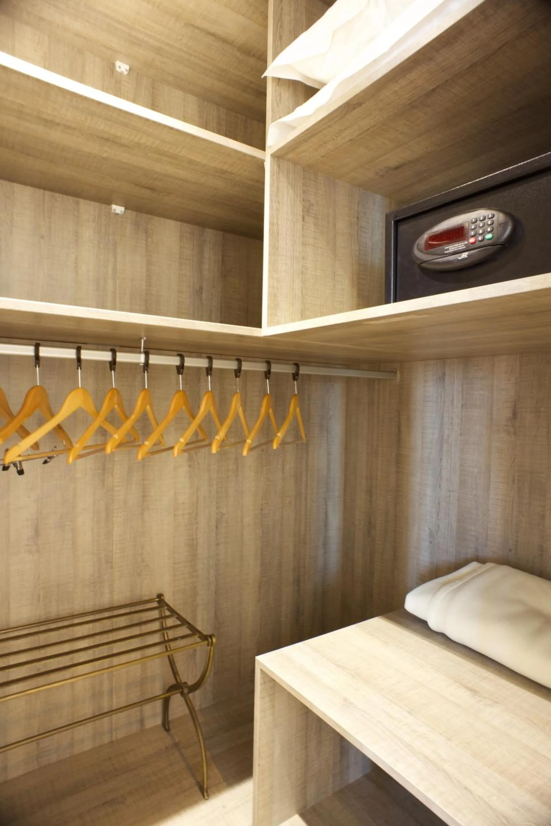 Decorative detail, Bed in Best Western Premier Santa Maria