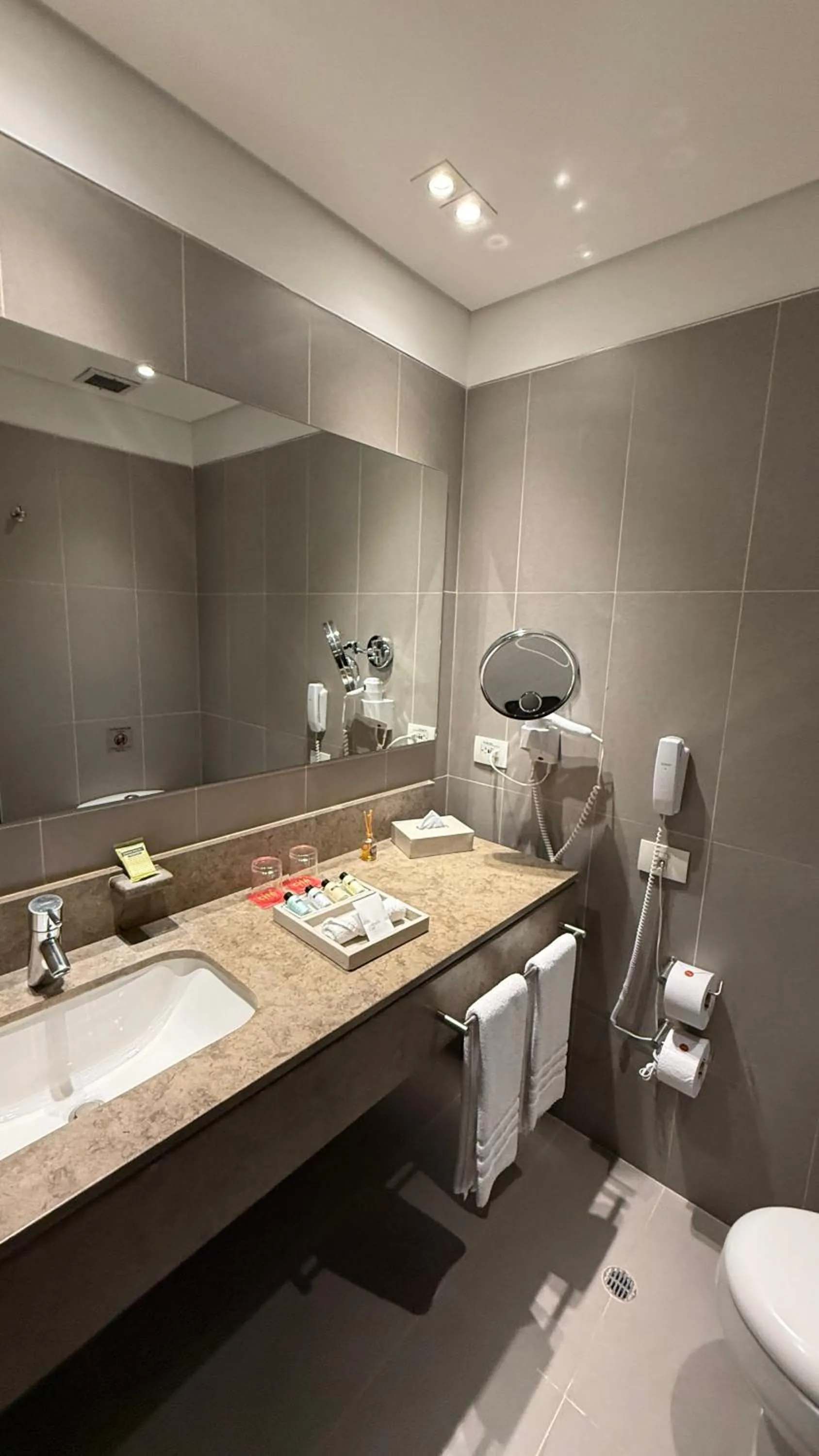 Bathroom in Cité Hotel