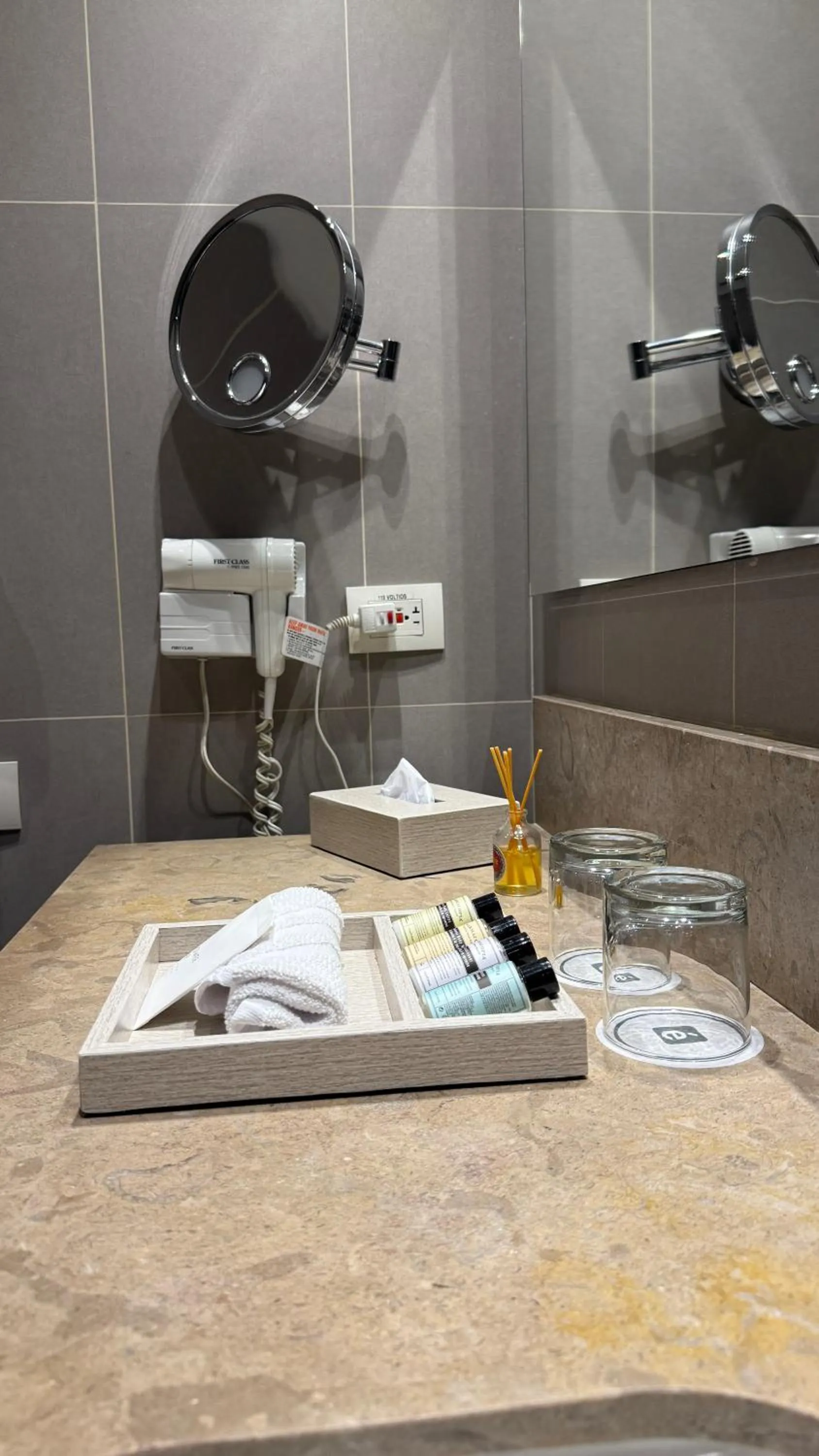 Bathroom in Cité Hotel