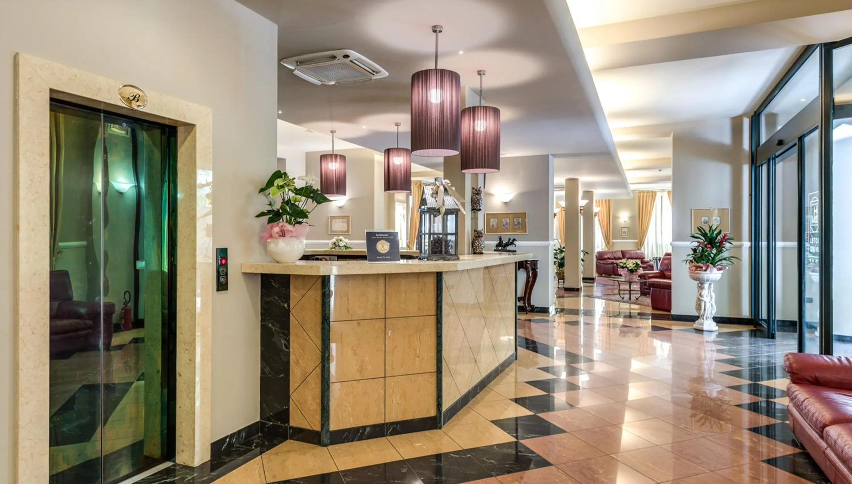 Lobby or reception in Hotel Da Vinci