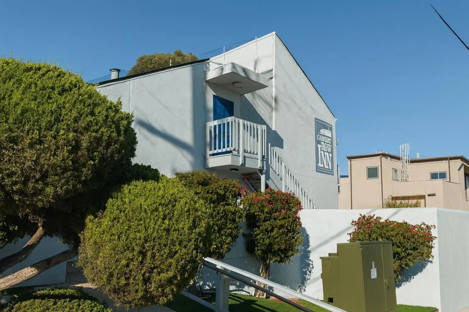 Property building in Cannery Row Inn