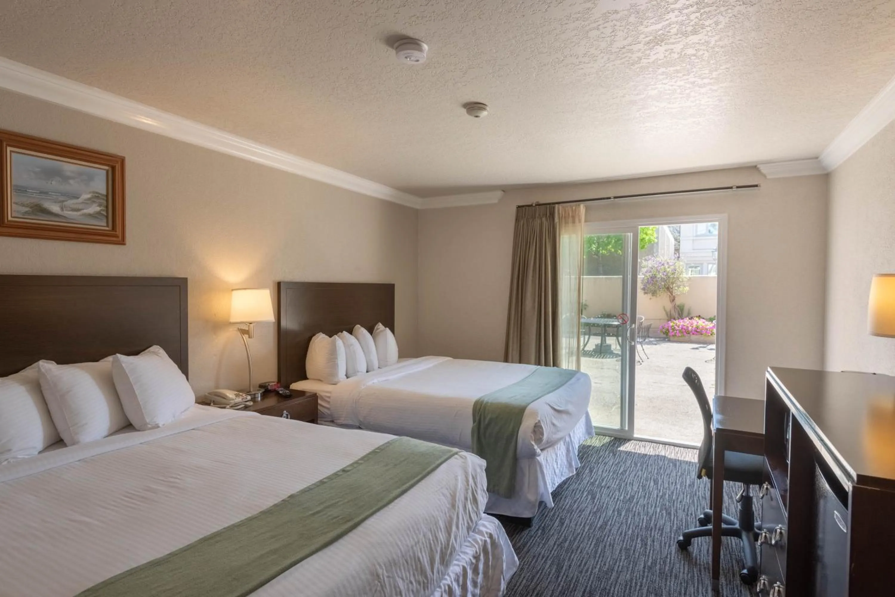 Photo of the whole room, Bed in Cannery Row Inn