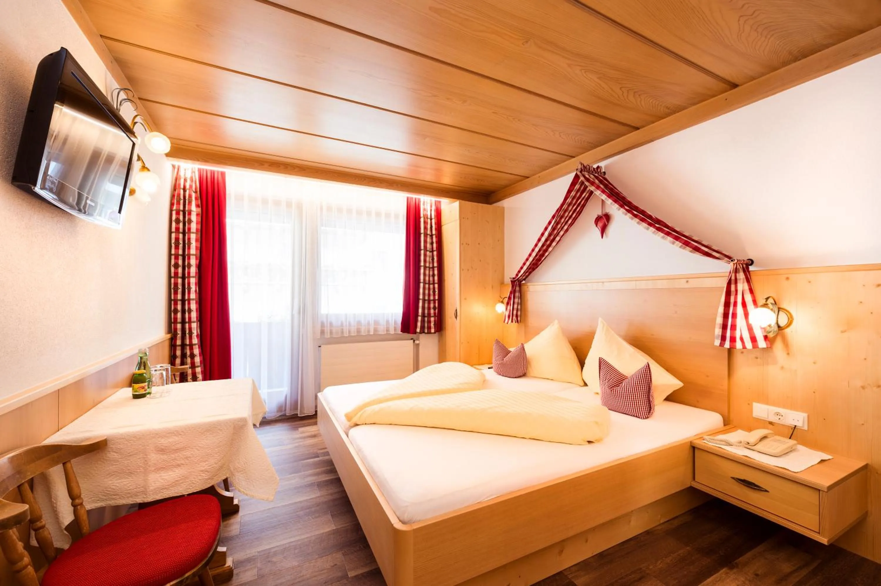 Photo of the whole room, Bed in Hotel Angelika