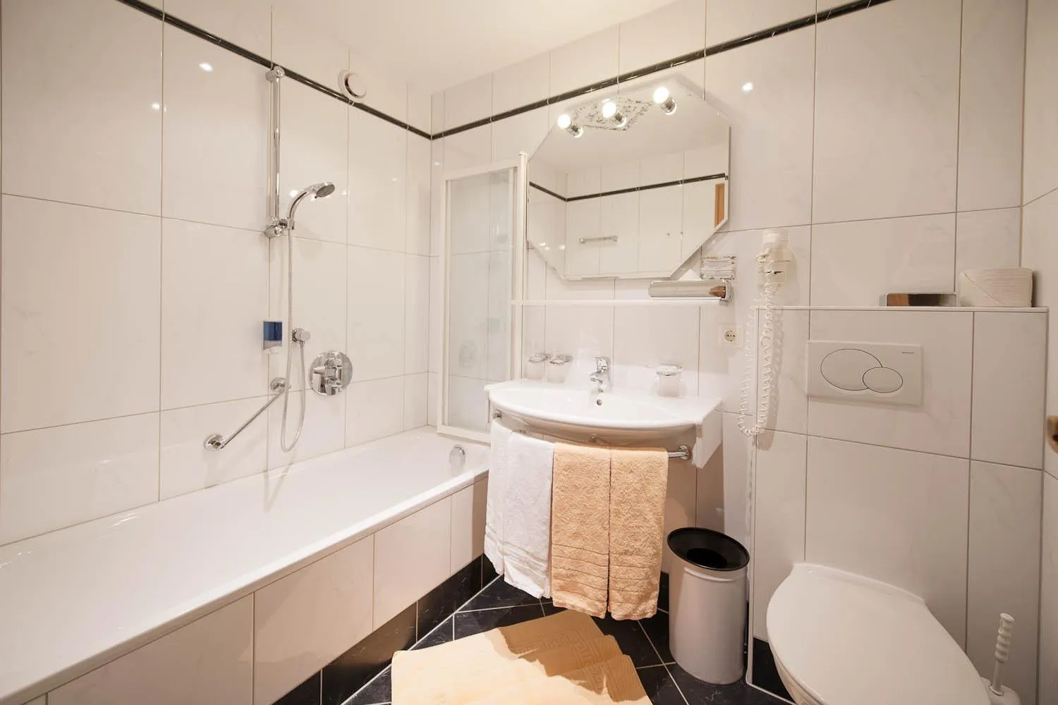 Bathroom in Hotel Angelika